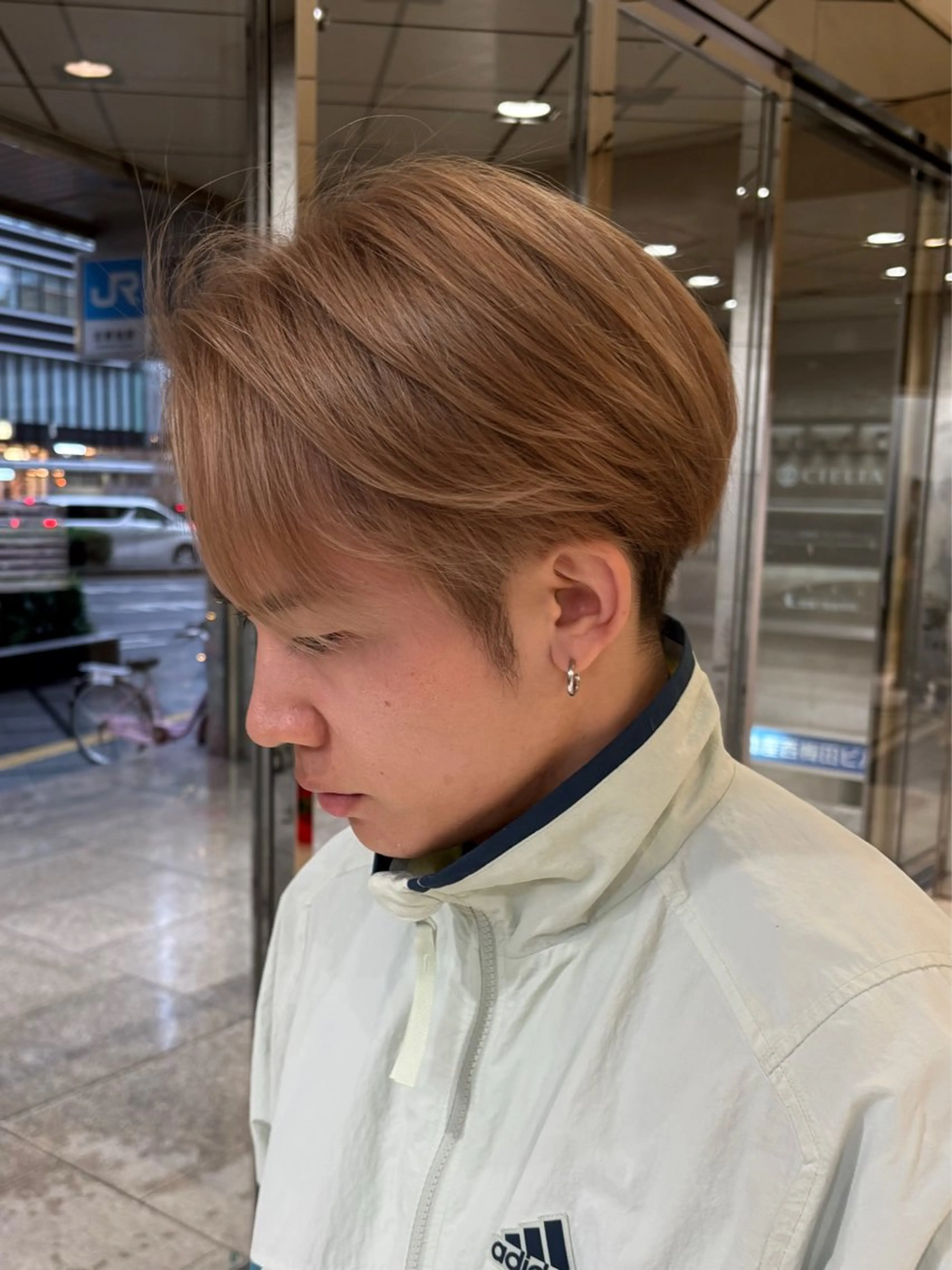 ミディアム カラー メンズ ヘアカラー ハイライト、レイヤー カット/西梅田/中西のヘアスタイル