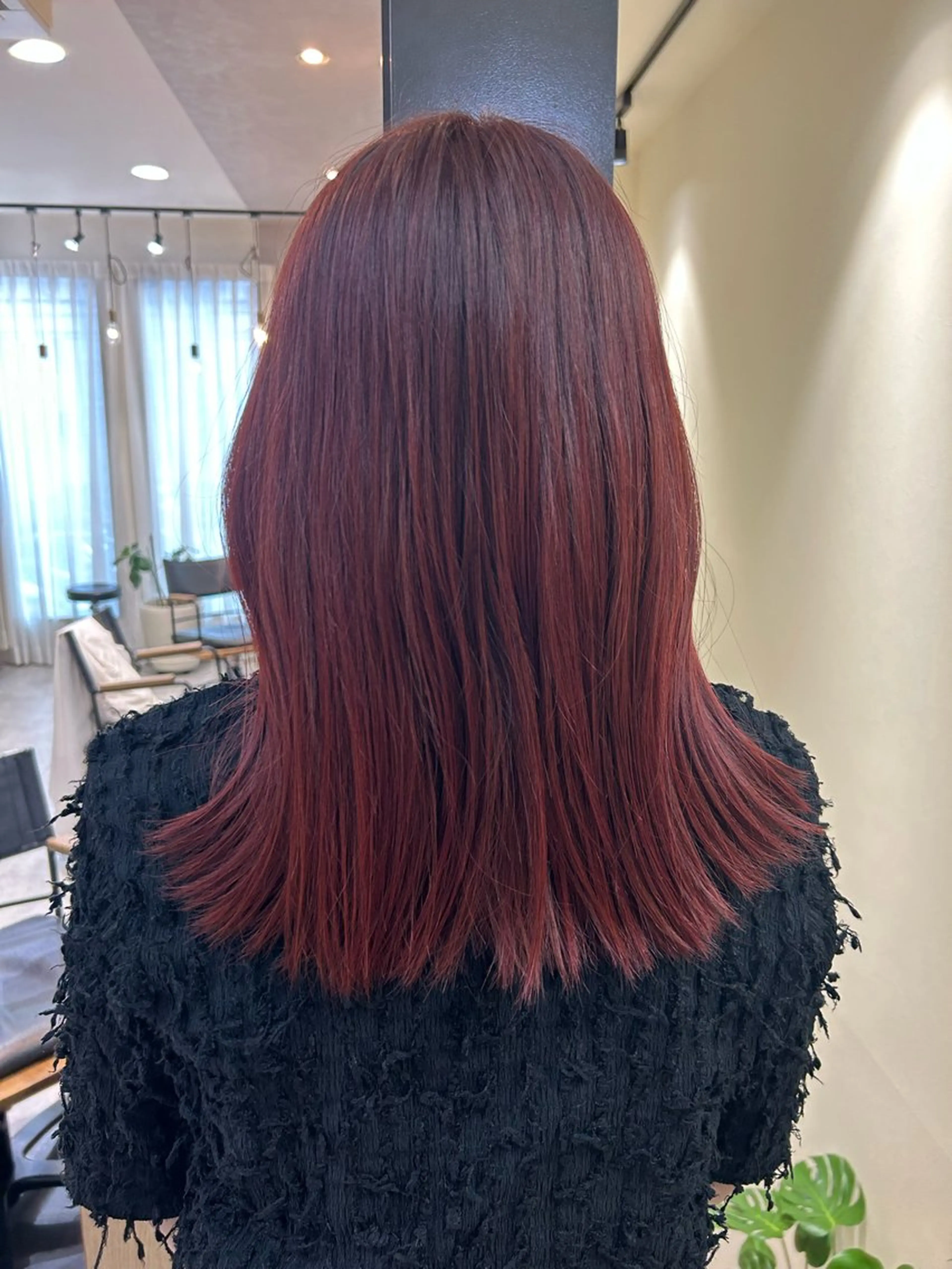 セミロング カラー ブリーチ ブリーチなしカラー レッドカラー カット ヘアカラー トリートメント hub hair レイヤー/透明感のヘアスタイル