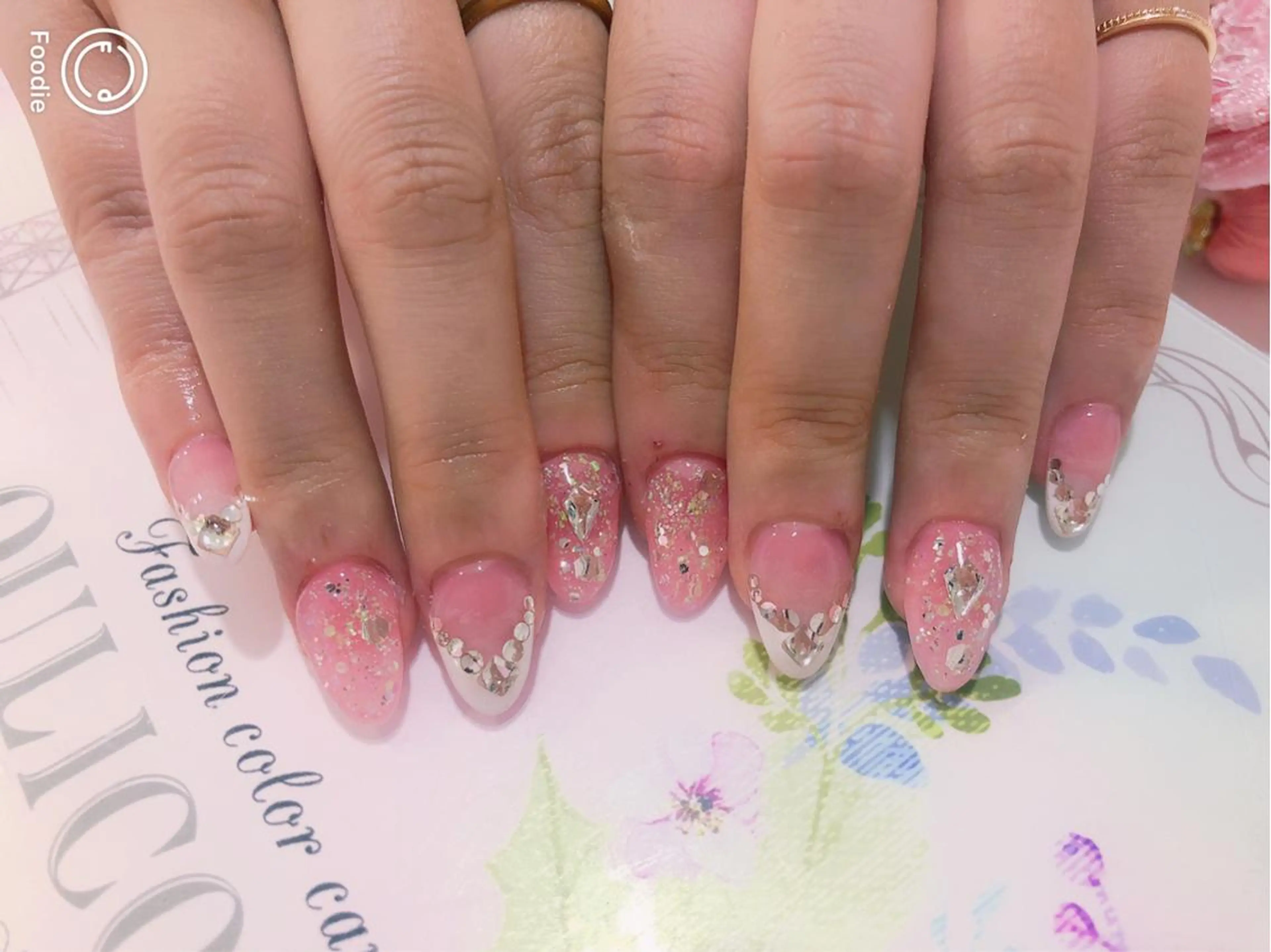 ネイル エムズ エムズのマツエク・マツパデザイン