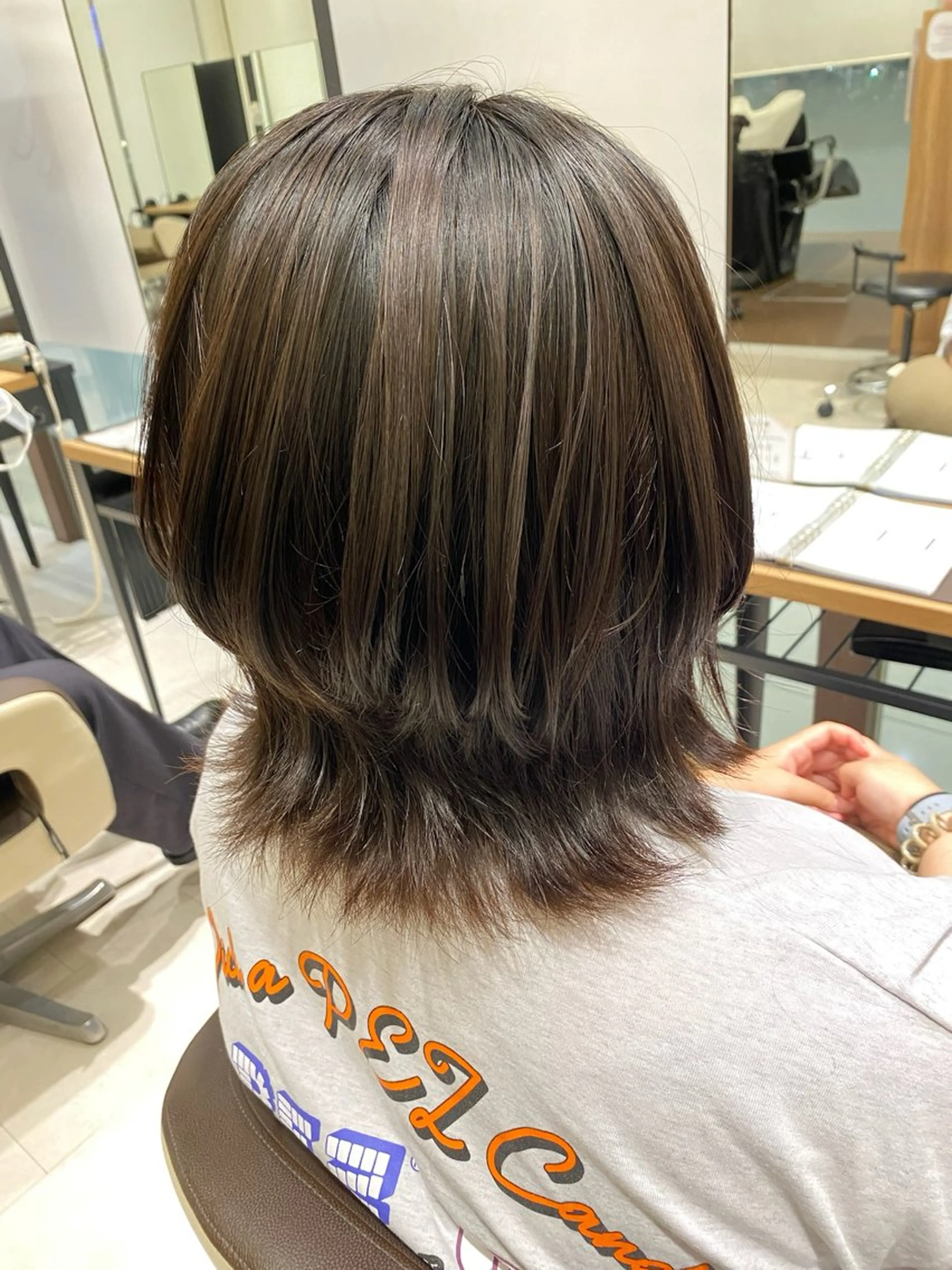 ミディアム 透明感カラー🩵 Arisaのヘアスタイル