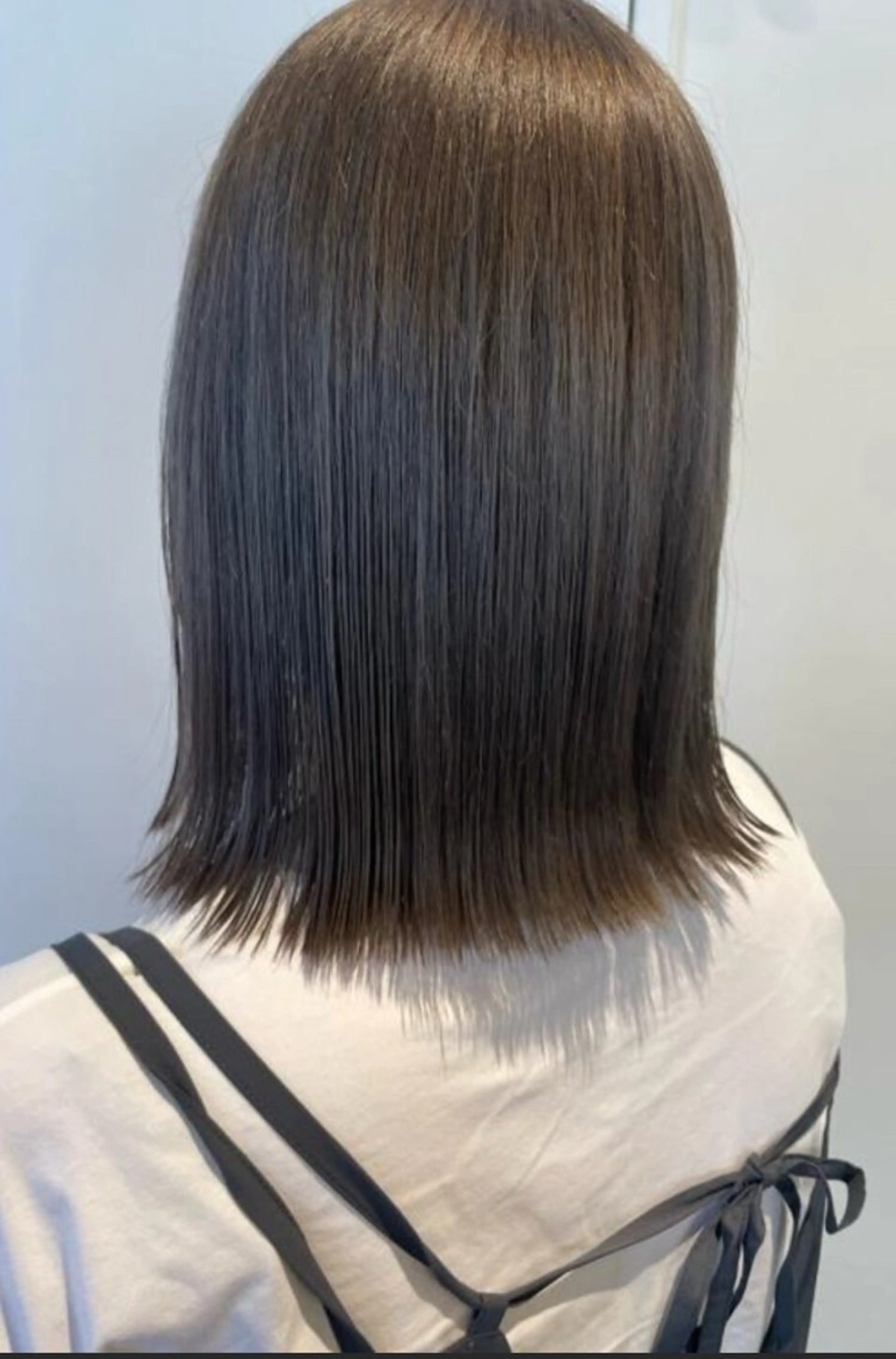 ミディアム 矢崎 明莉のヘアスタイル