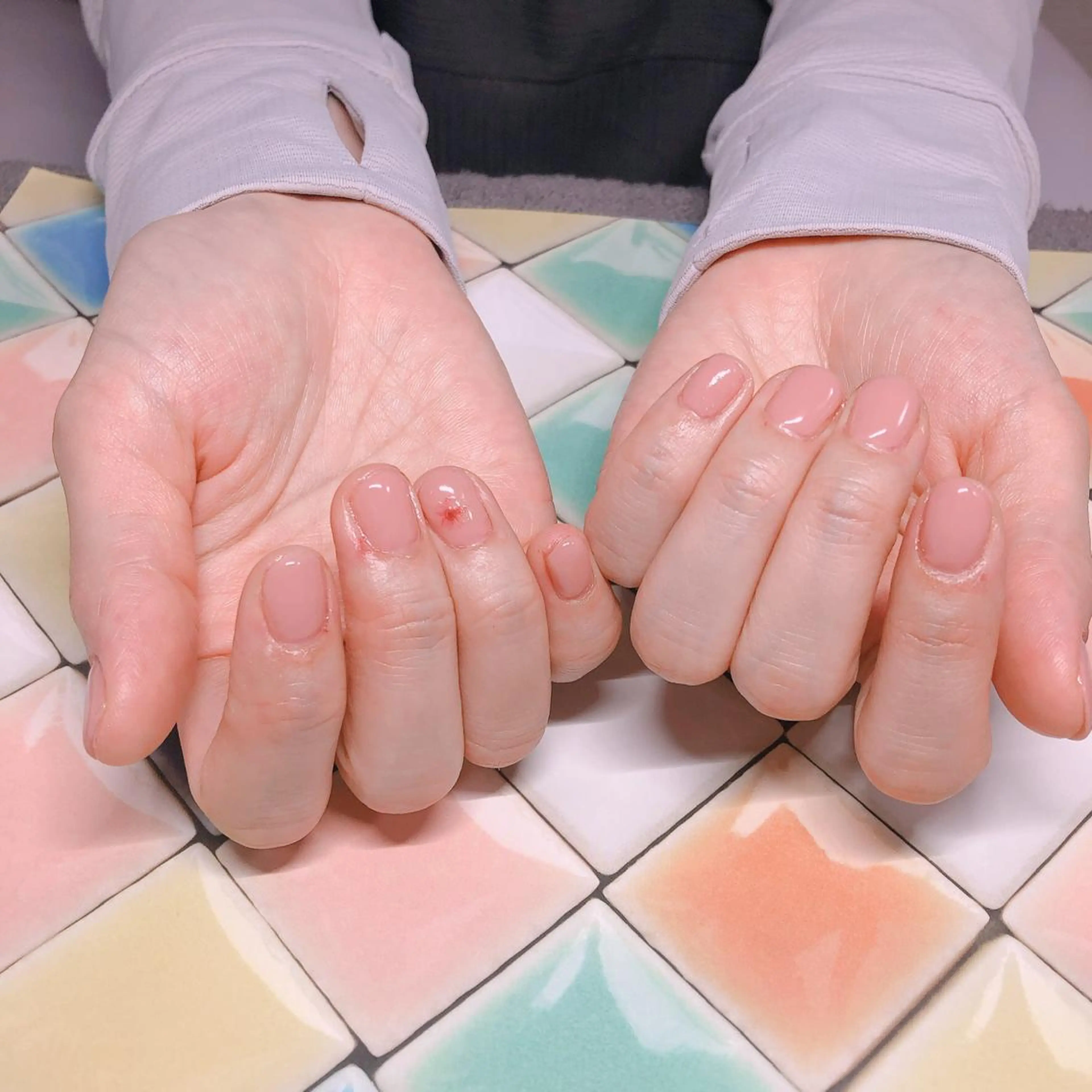 ネイル ジェルネイル オフィスネイル ワンカラーネイル 奥園 良恵のネイルデザイン