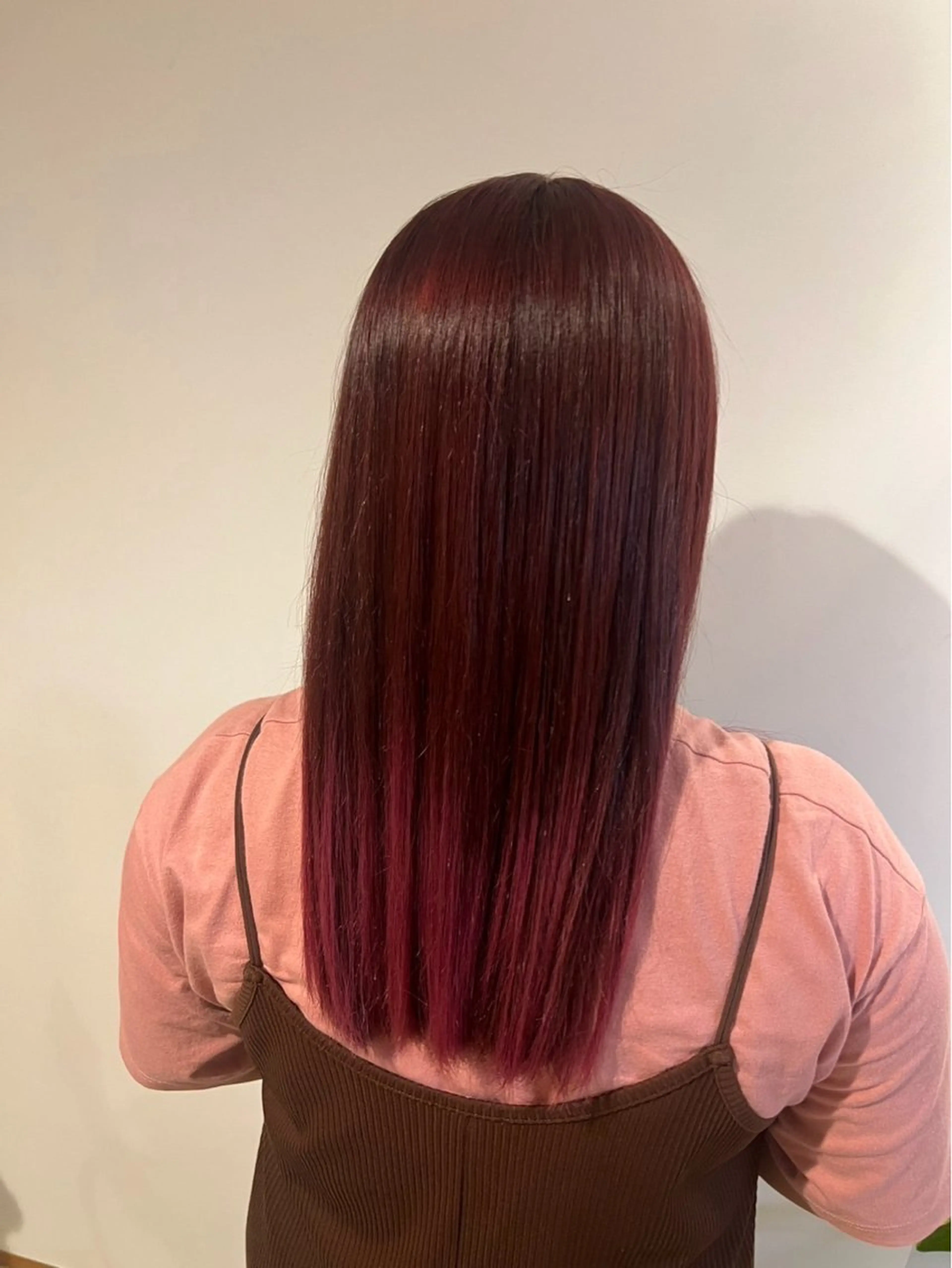 カラー 清水 美空のヘアスタイル