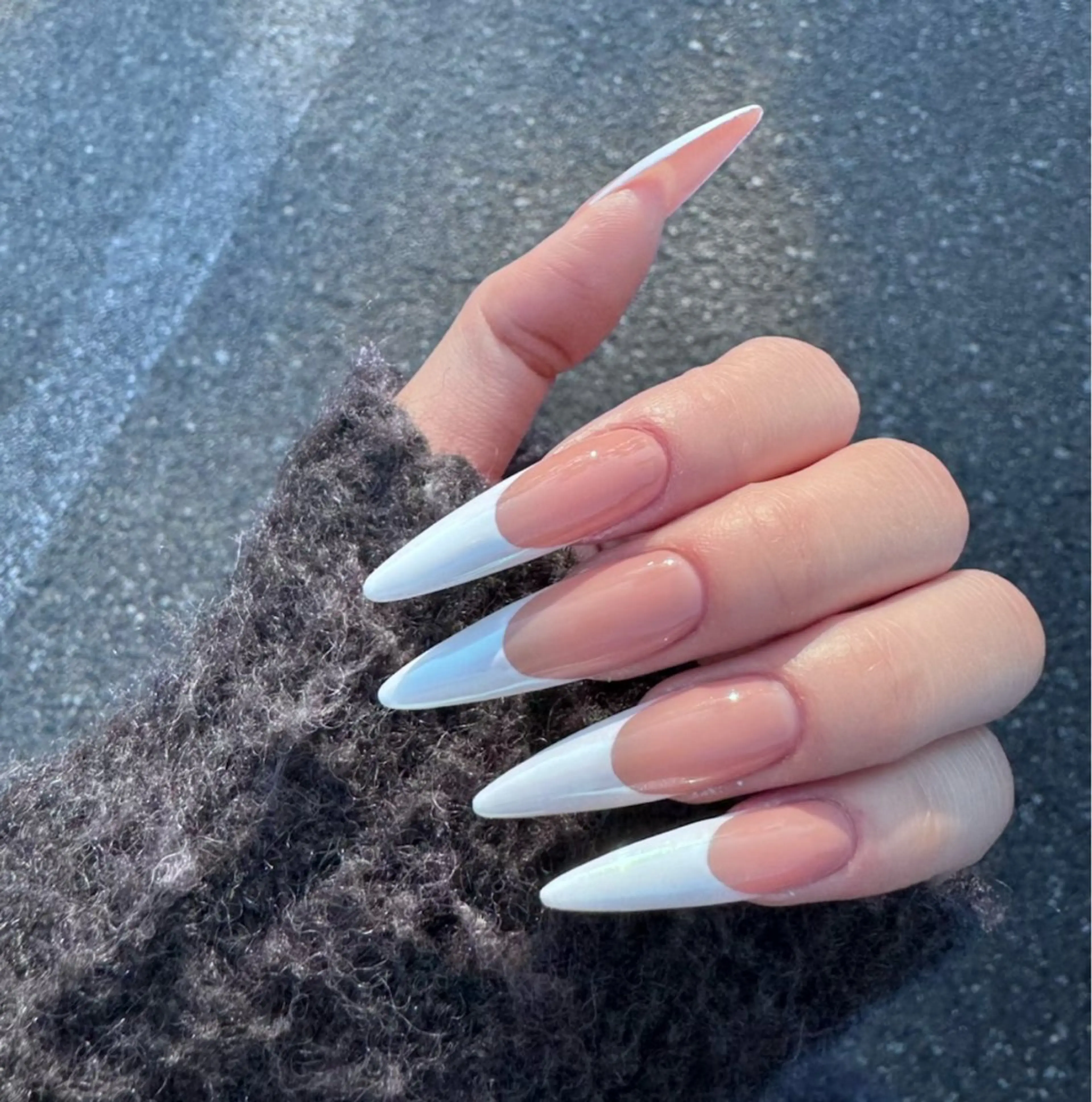 ネイル ハンドネイル ZHU_ STUDIOのネイルデザイン