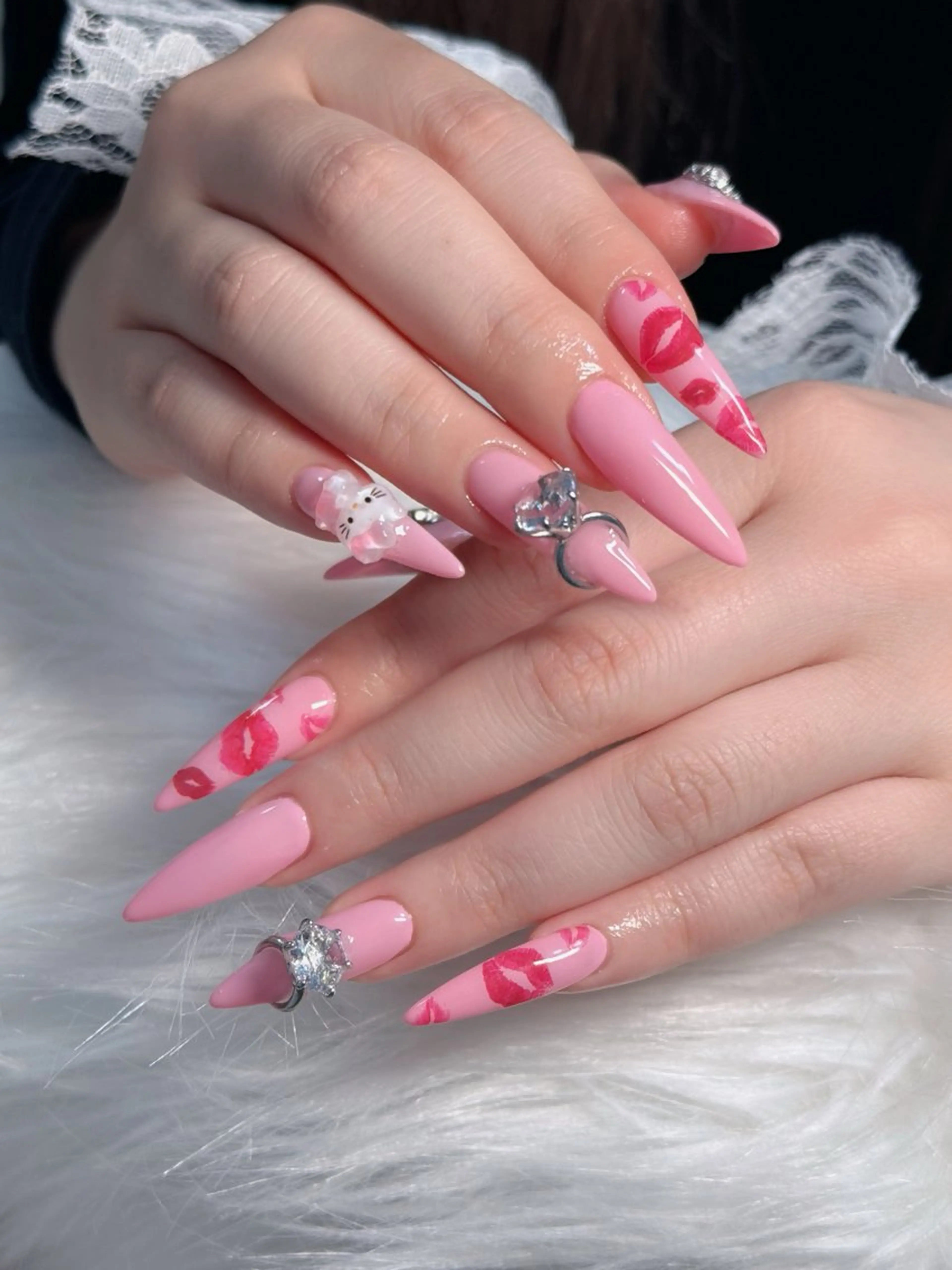 ネイル フレンチネイル ジェルネイル ガラスフレンチ ハロウィン ハート H.baby Nail Salonのネイルデザイン