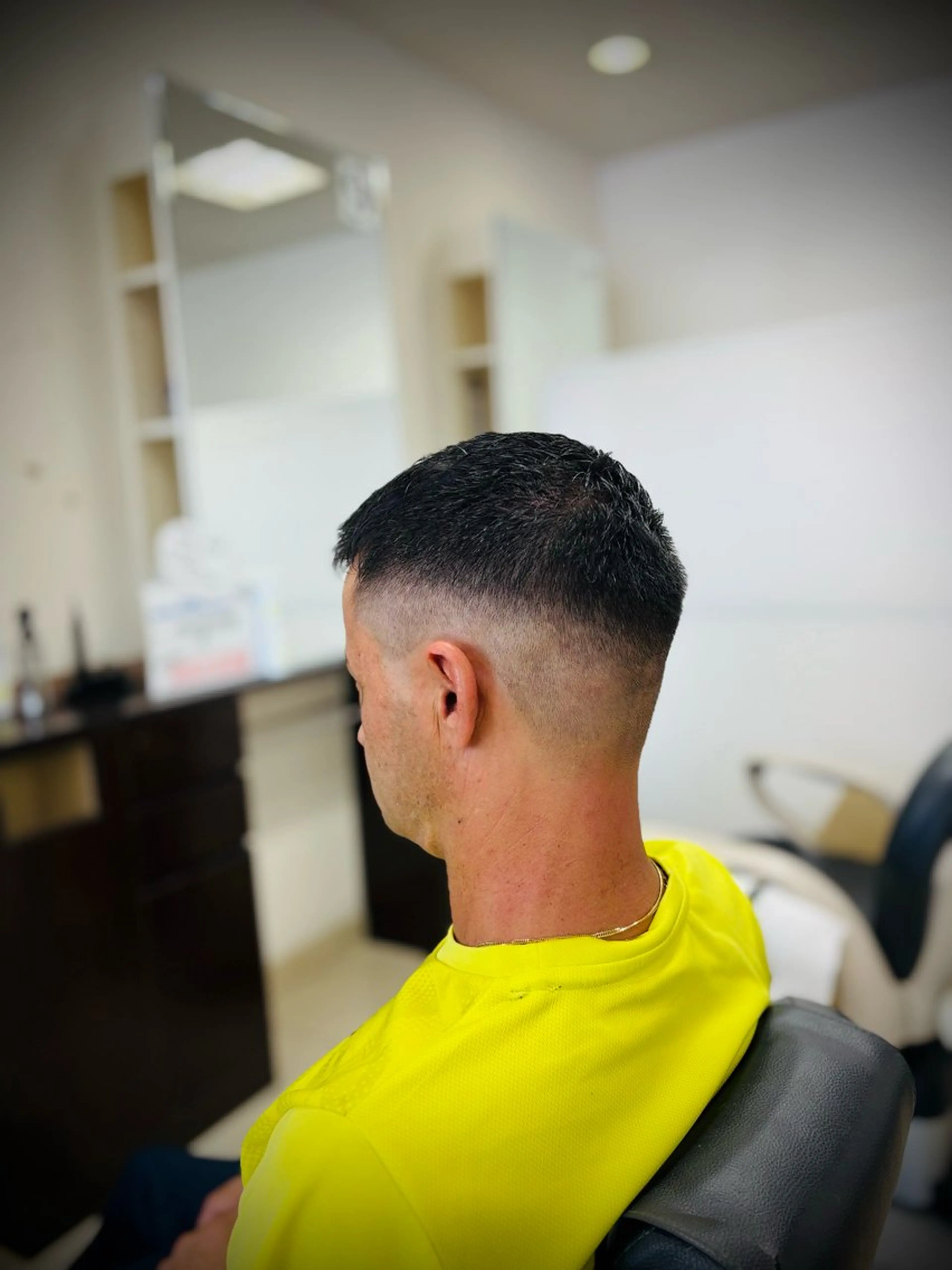 メンズ フェードカット カット イン東京米沢店所属・金田 理央のヘアスタイル