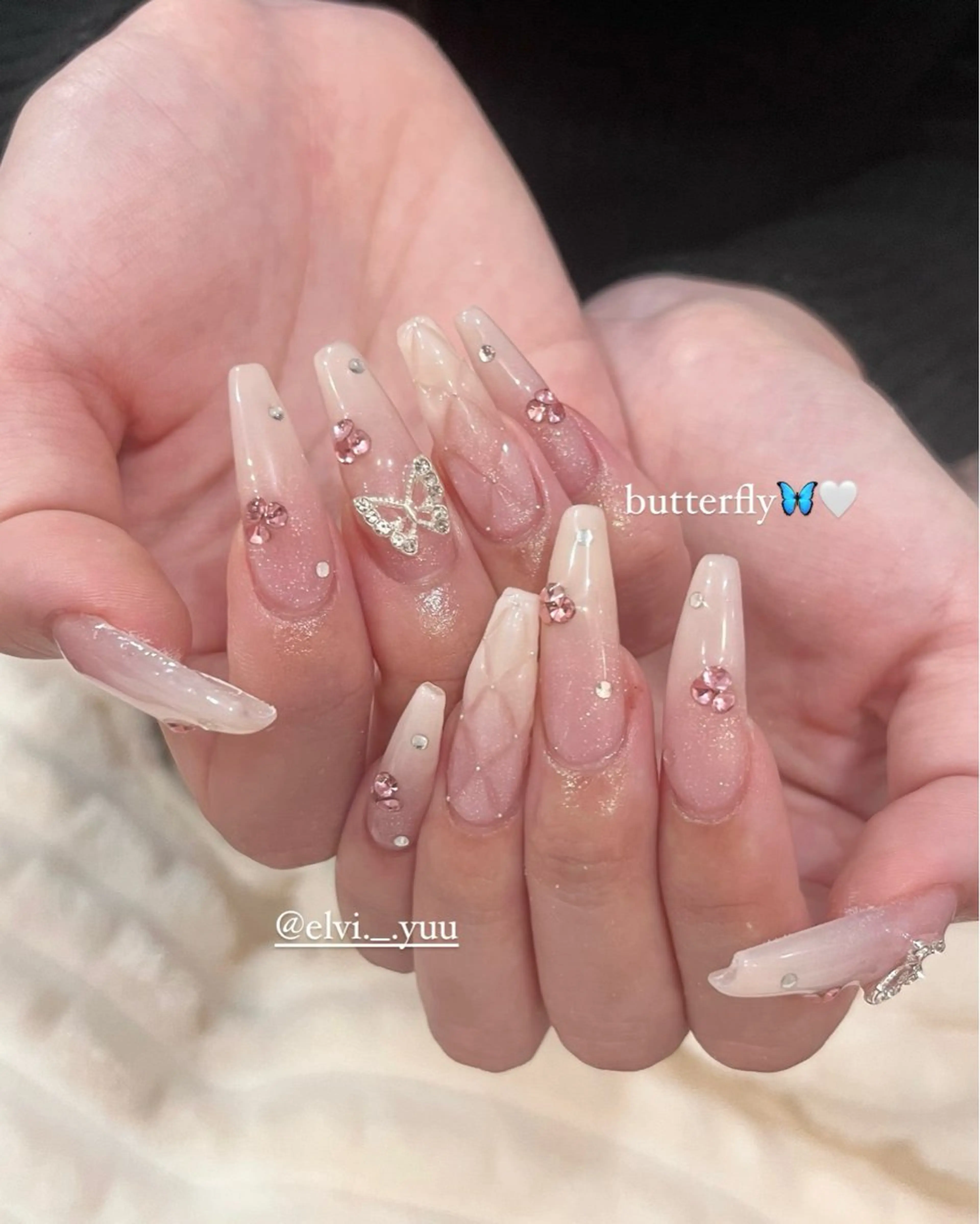 ネイル SALON ELVI.所属・SALON ELVI.のネイルデザイン