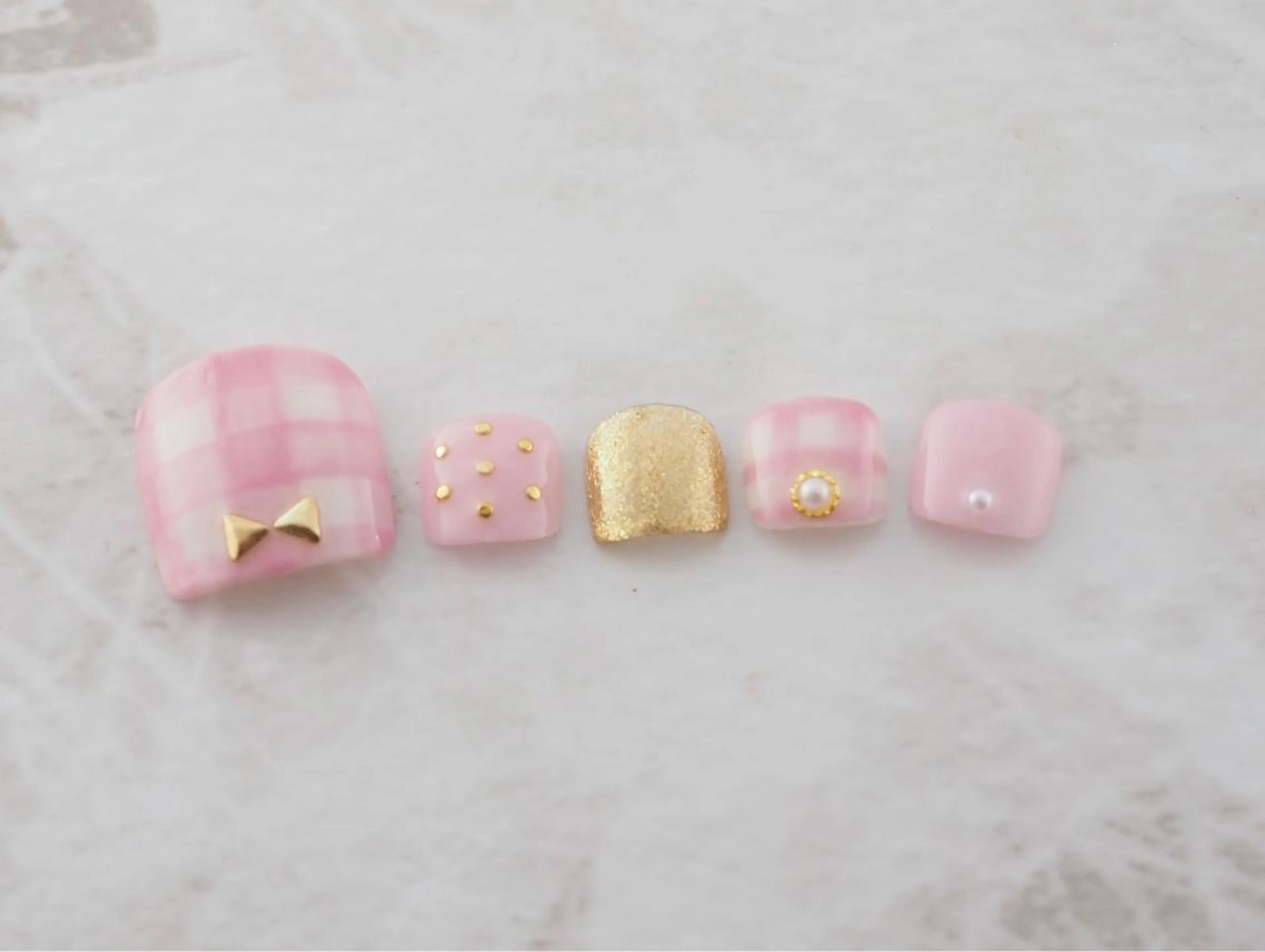 ネイル ネイルPetit Ribbonのネイルデザイン