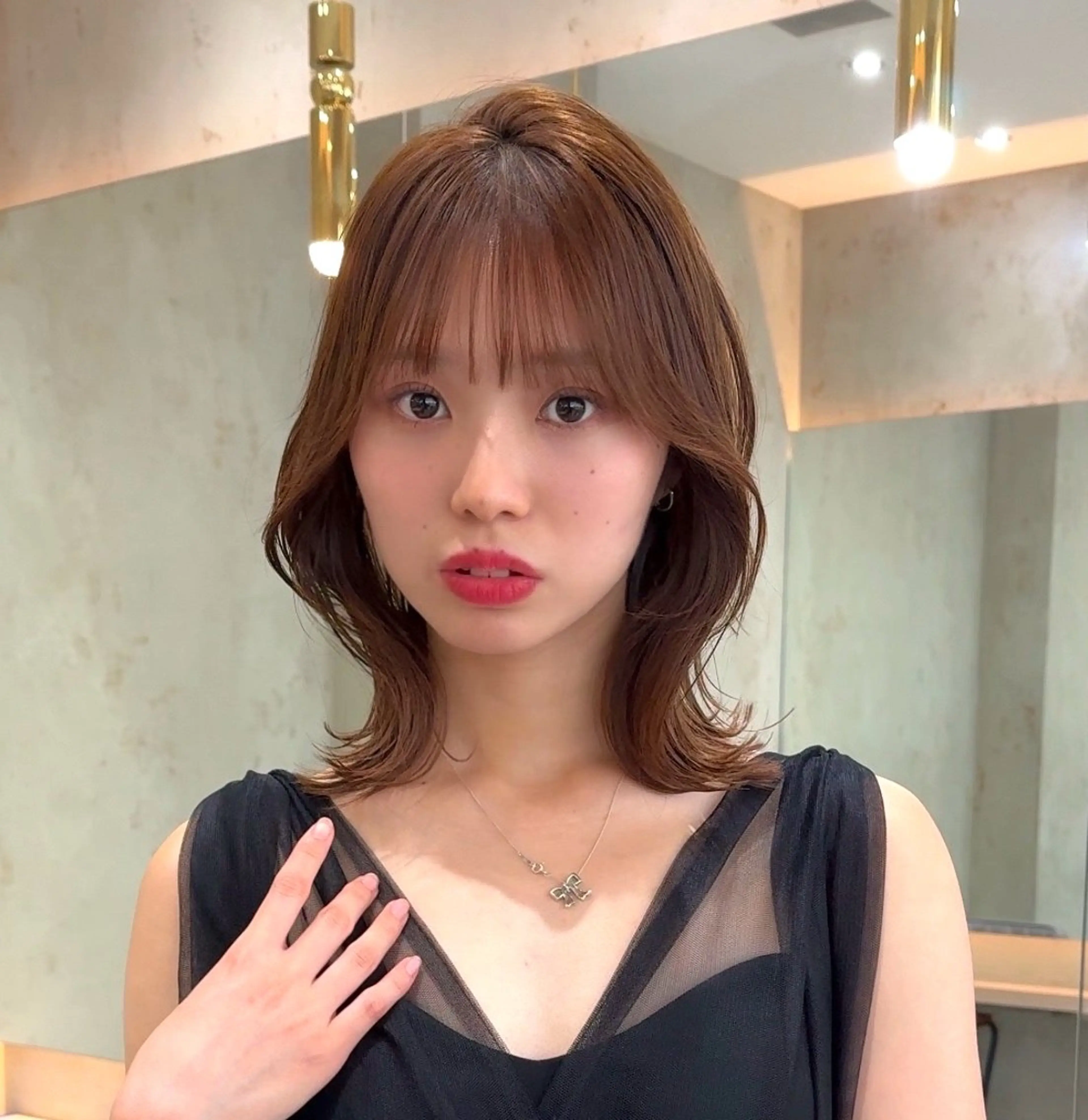 ショート カラー カット ヘアカラー トリートメント 莉乃/縮毛矯正/髪質 改善/艶カラーのヘアスタイル