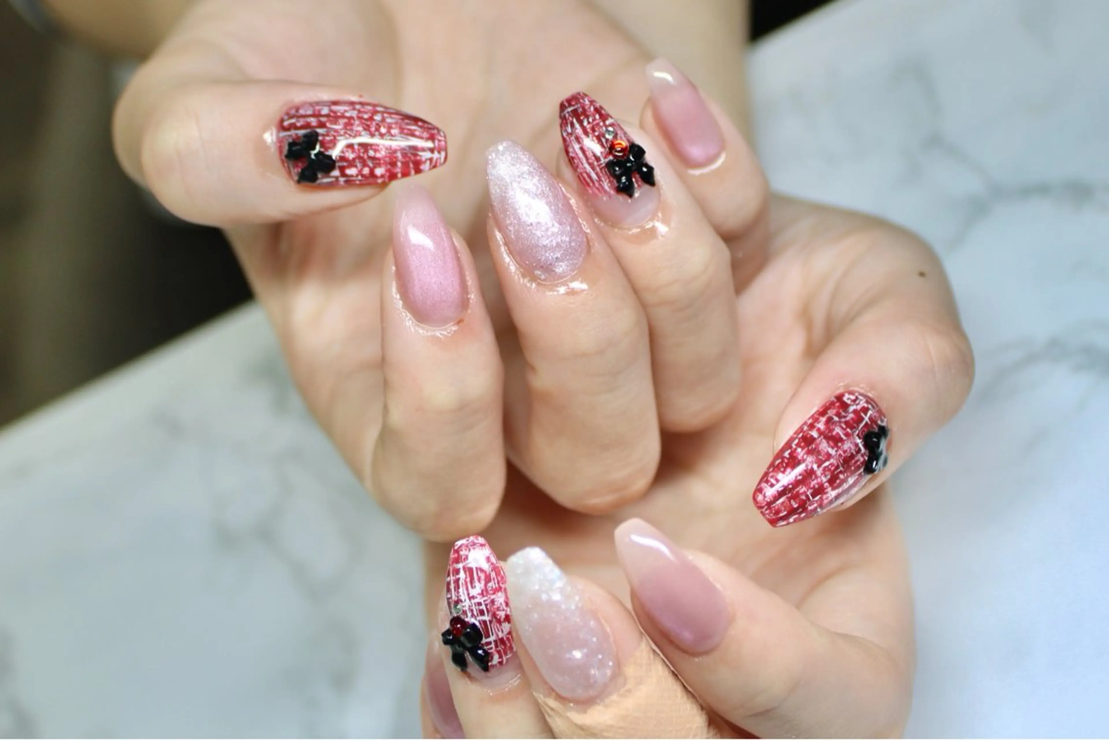 ネイル アートネイル レイジー スワンのネイルデザイン