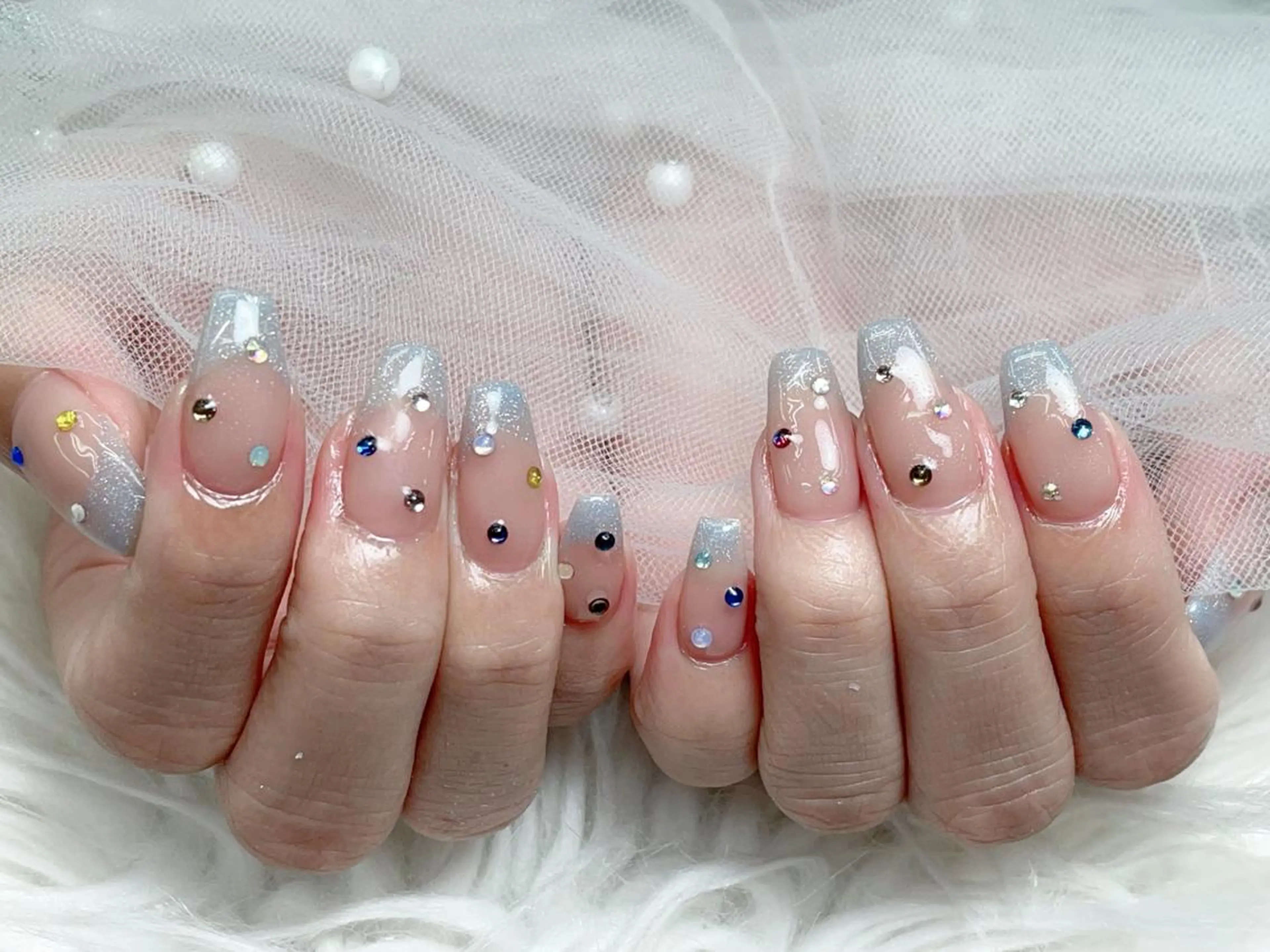 メンズ ネイル メンズ韓国風 アートネイル フレンチネイル ジェルネイル キラキラネイル ハンドネイル Bloom kabukiのネイルデザイン