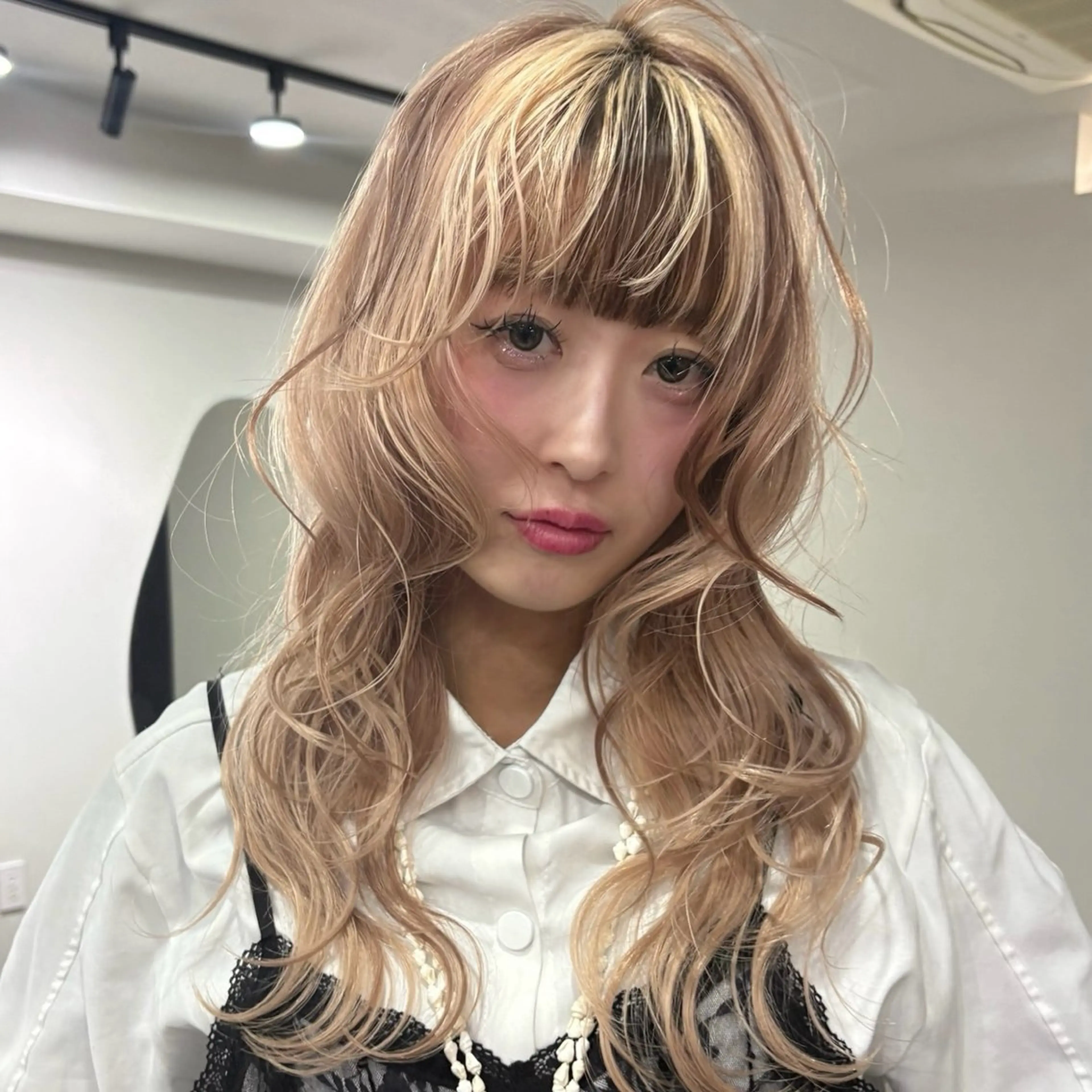 セミロング カラー ヘアアレンジ ヘアカラー 🌈【🎀ヘアデザイ ナー🎀】✨ノン✨のヘアスタイル