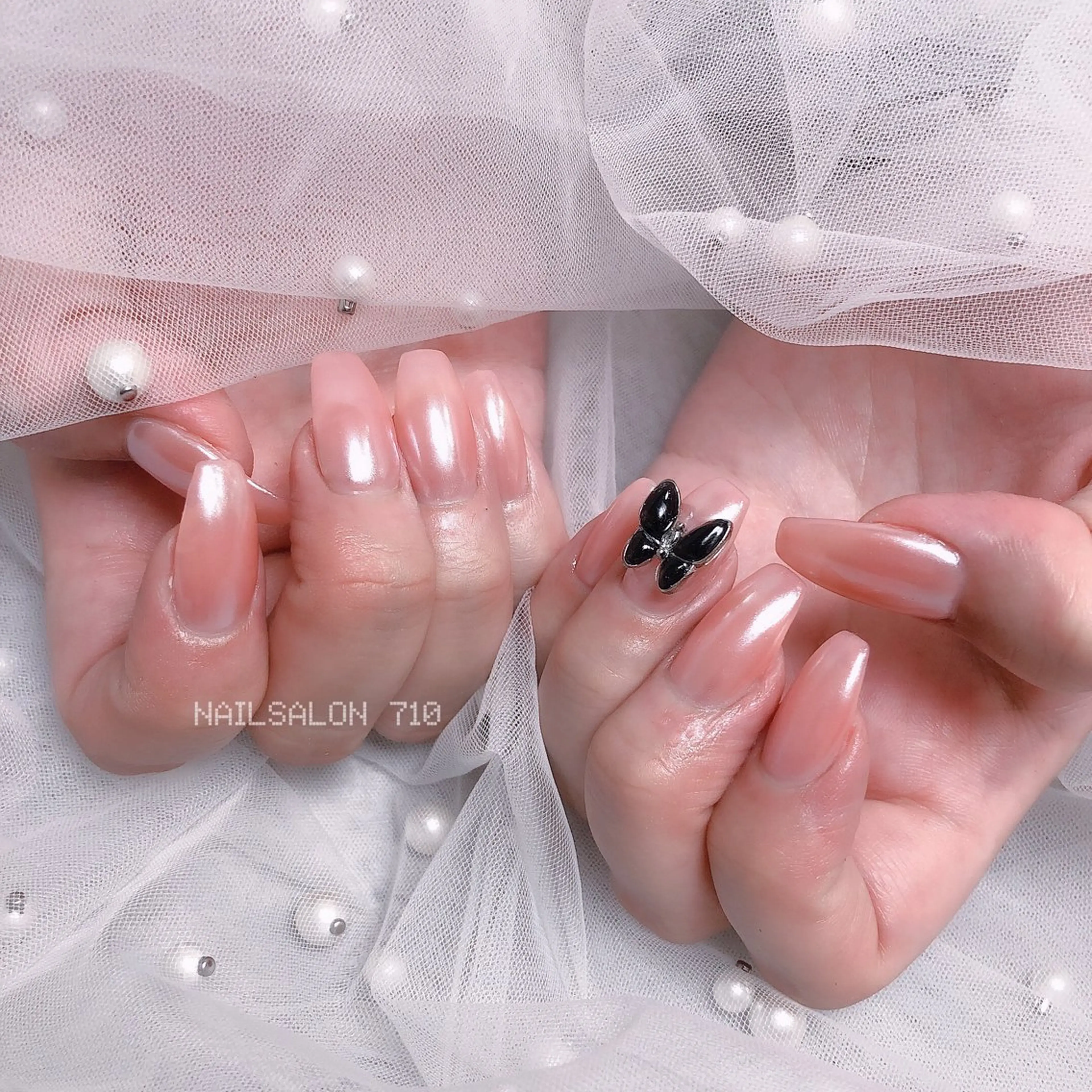 ネイル ミラーネイル ハンドネイル ナナイチゼロ I.Naoのネイルデザイン