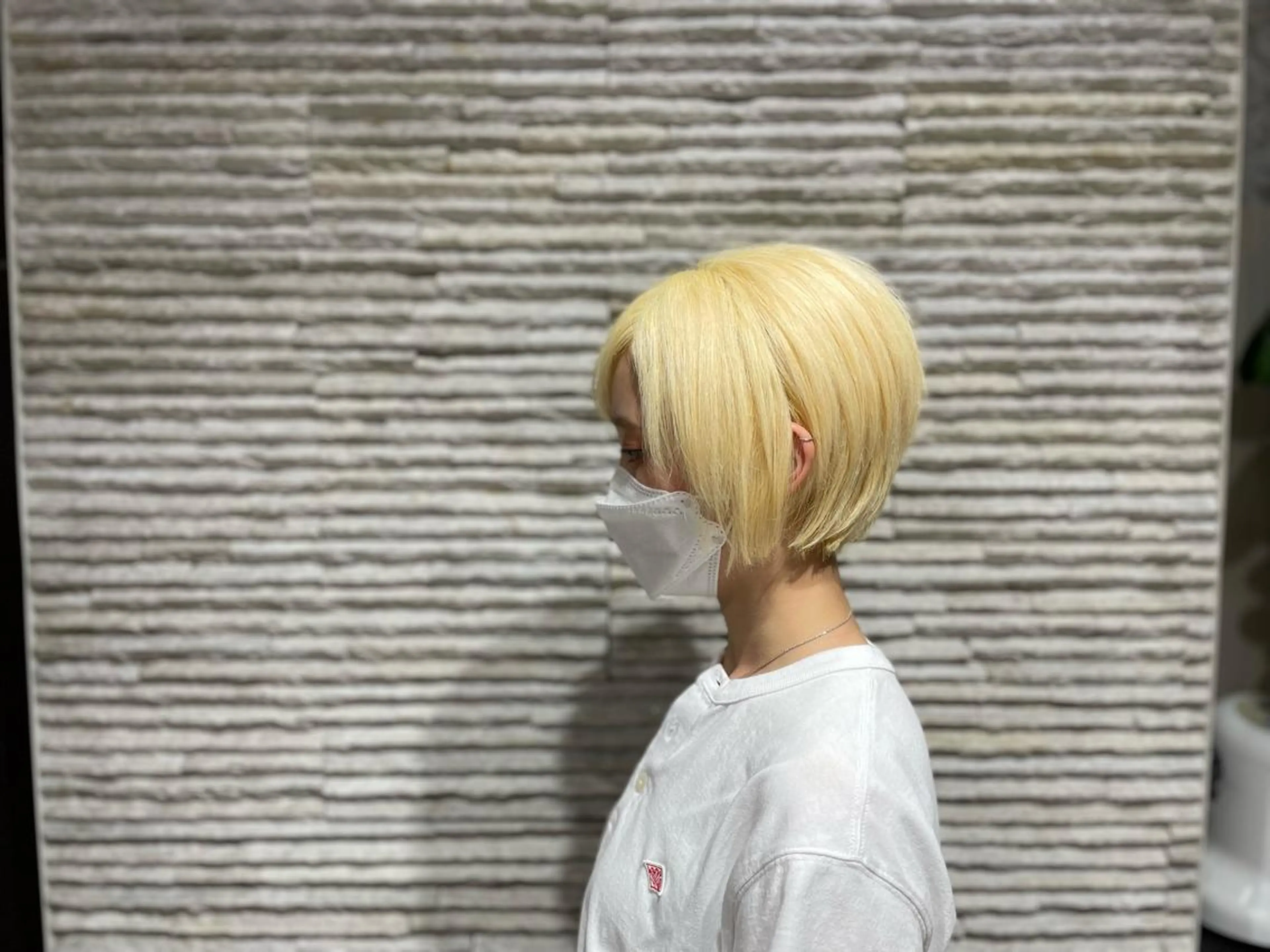 ショート カラー ブリーチ ヘアカラー 嶋田 ゆきのヘアスタイル