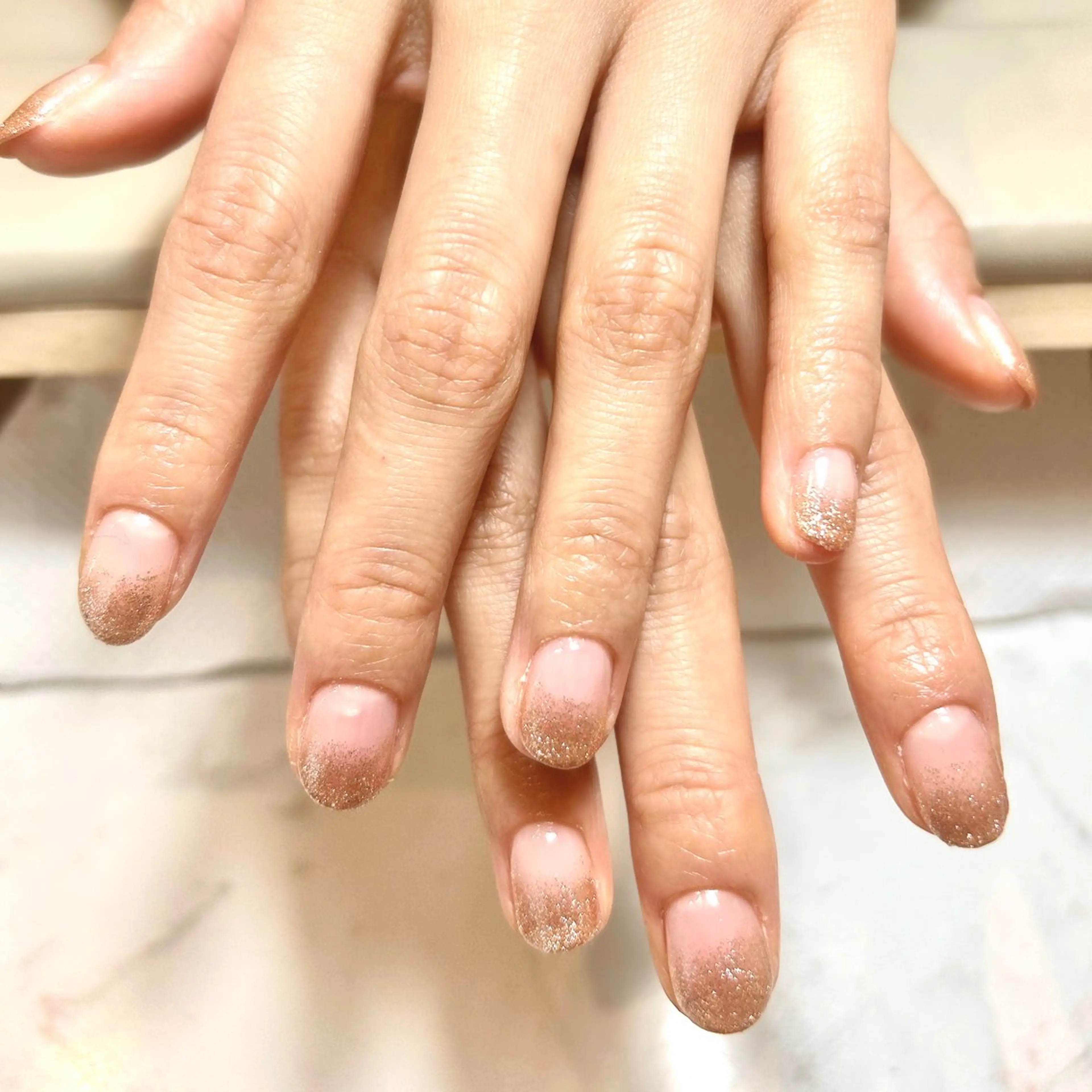 ネイル ゴールド グラデーション ラメ(グリッター) ラメグラデーション Ms.G  新小岩店所属・m. asamiのネイルデザイン