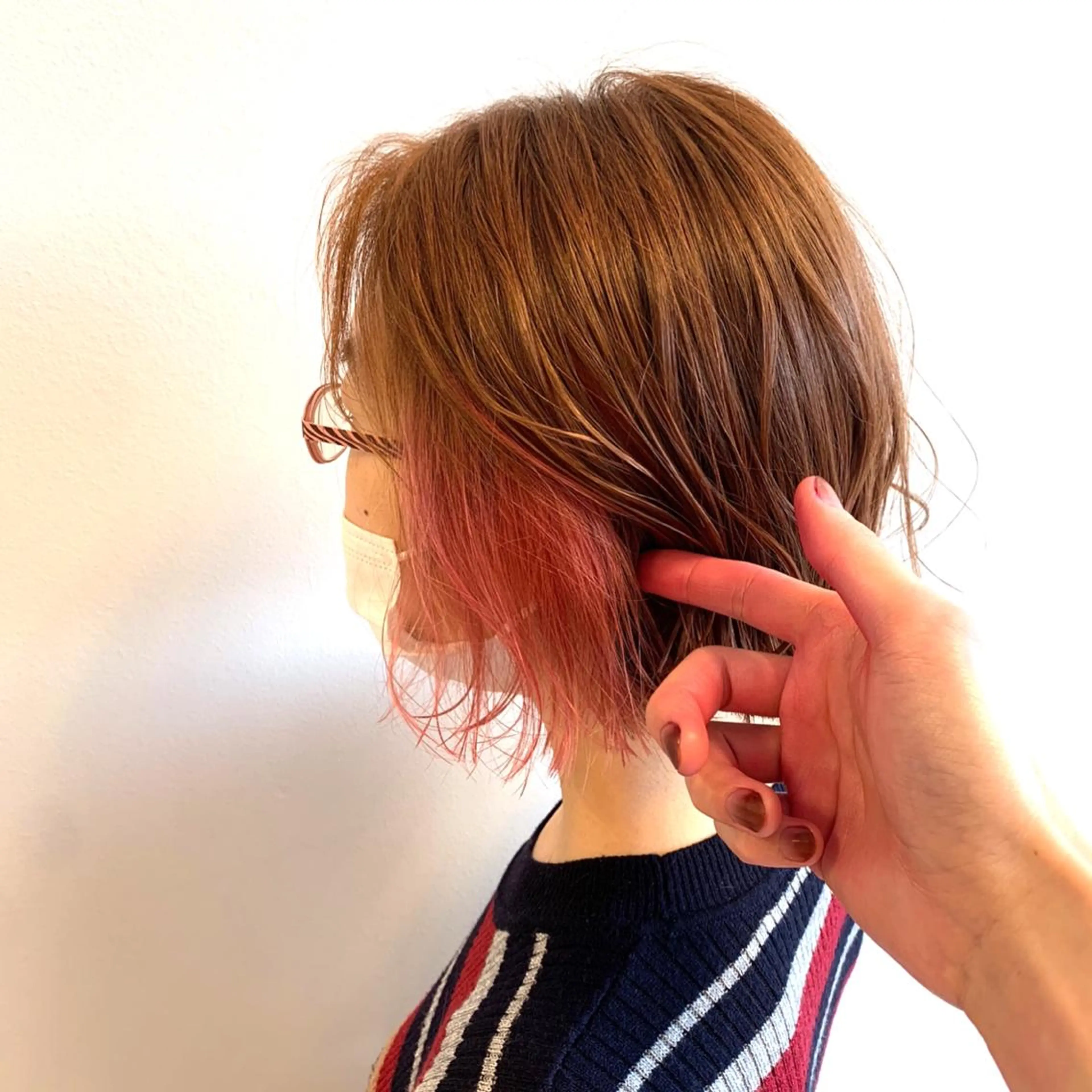 ショート カラー インナーカラー ピンクカラー 似合わせスタイル 岡田勇哉のヘアスタイル