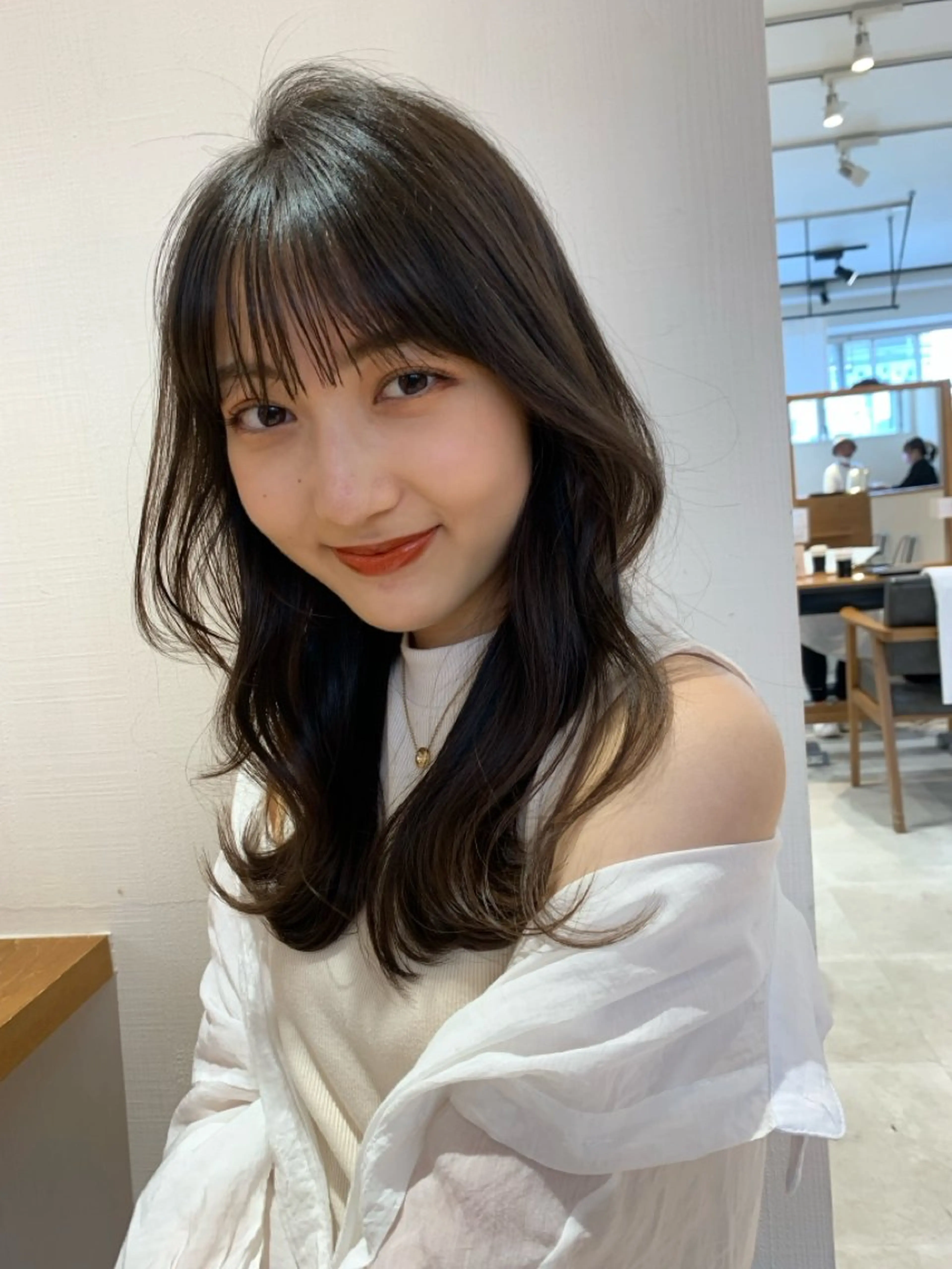 【ロングレイヤーカット＋オージュア7Stepトリートメント】カットと業界最新のトリートメントでサラサラヘアー❗️の写真