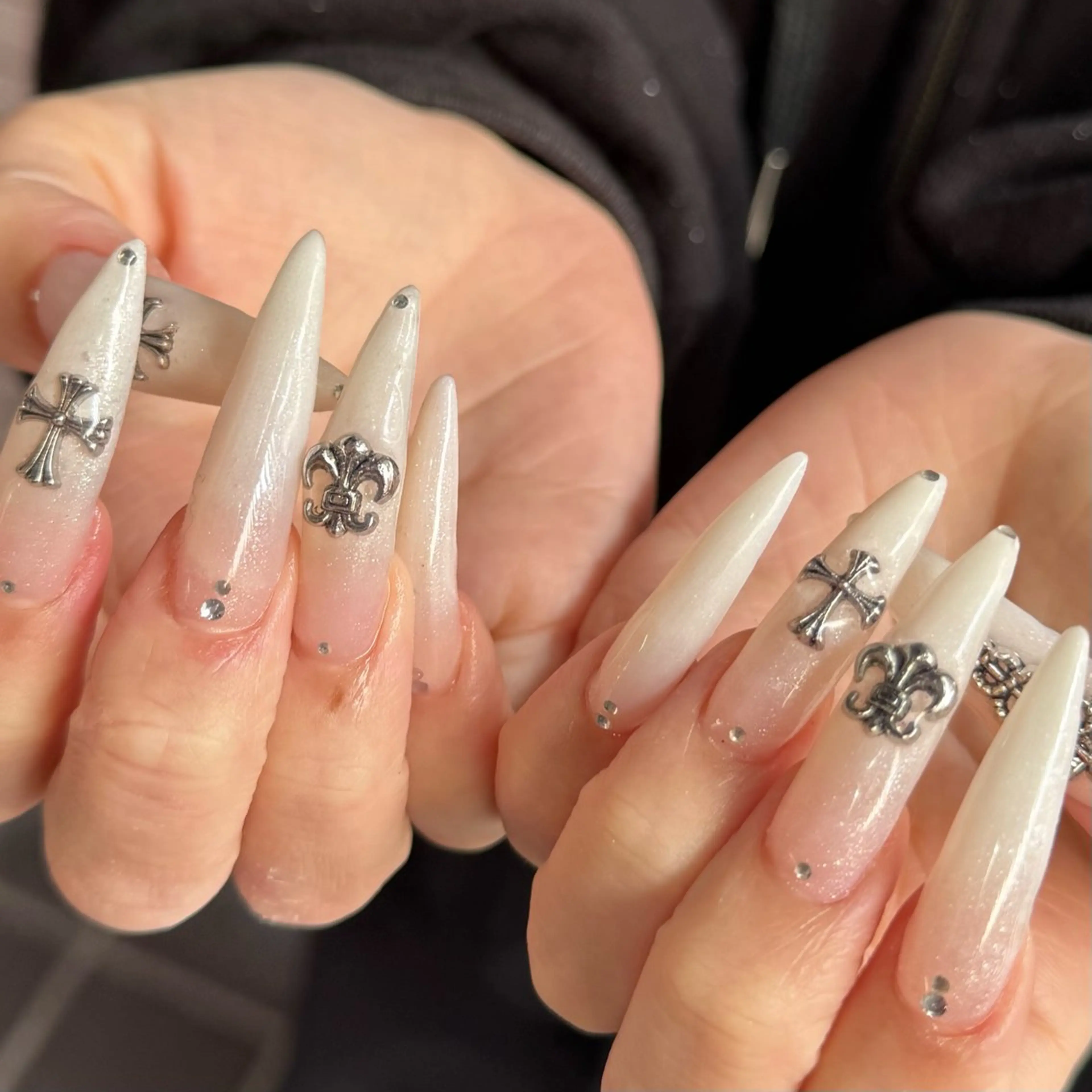 ロング 小川 柚香のネイルデザイン