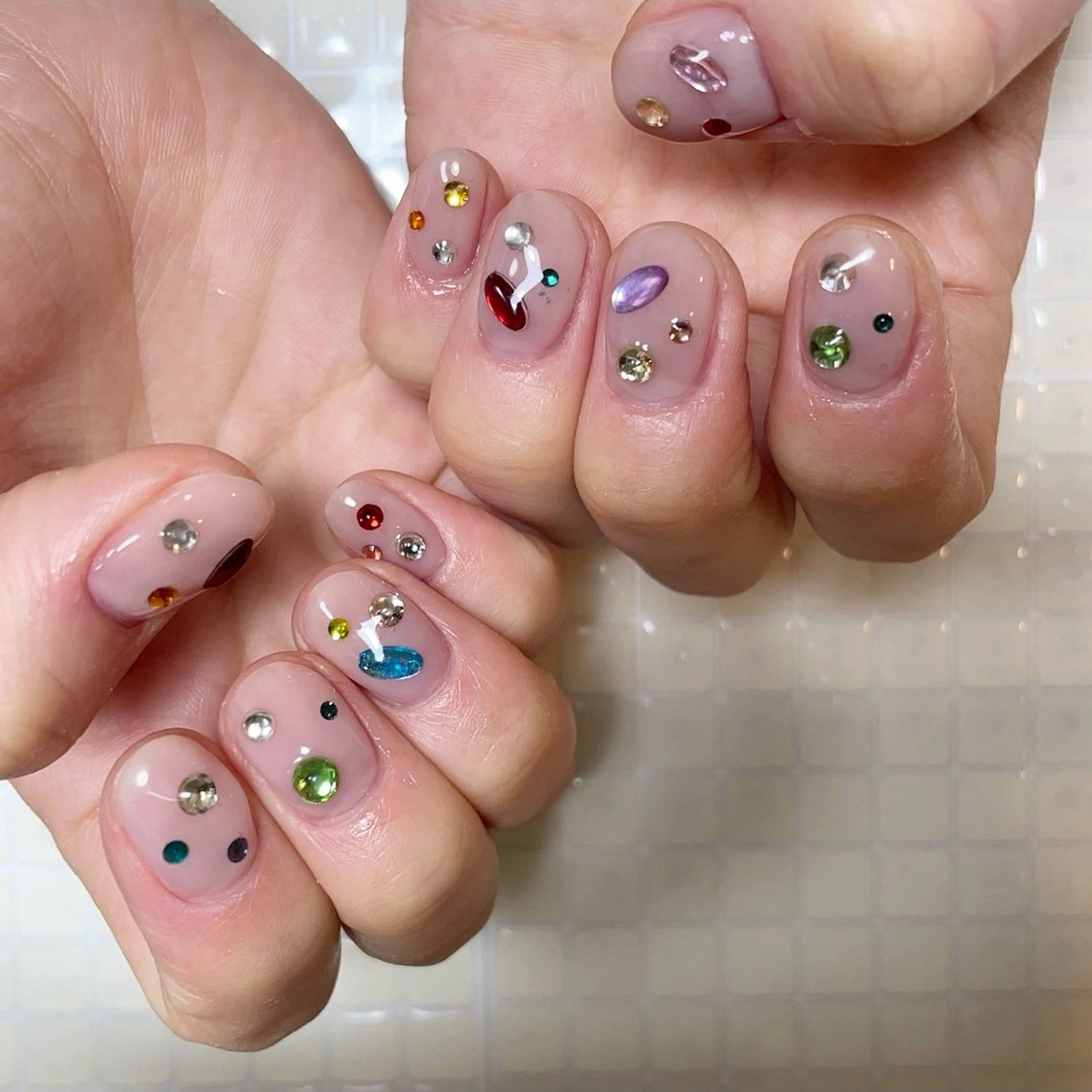 ネイル ハンドネイル フットネイル S LOUNGE NAIL所属・パーツたくさん🍓 SUMIのネイルデザイン