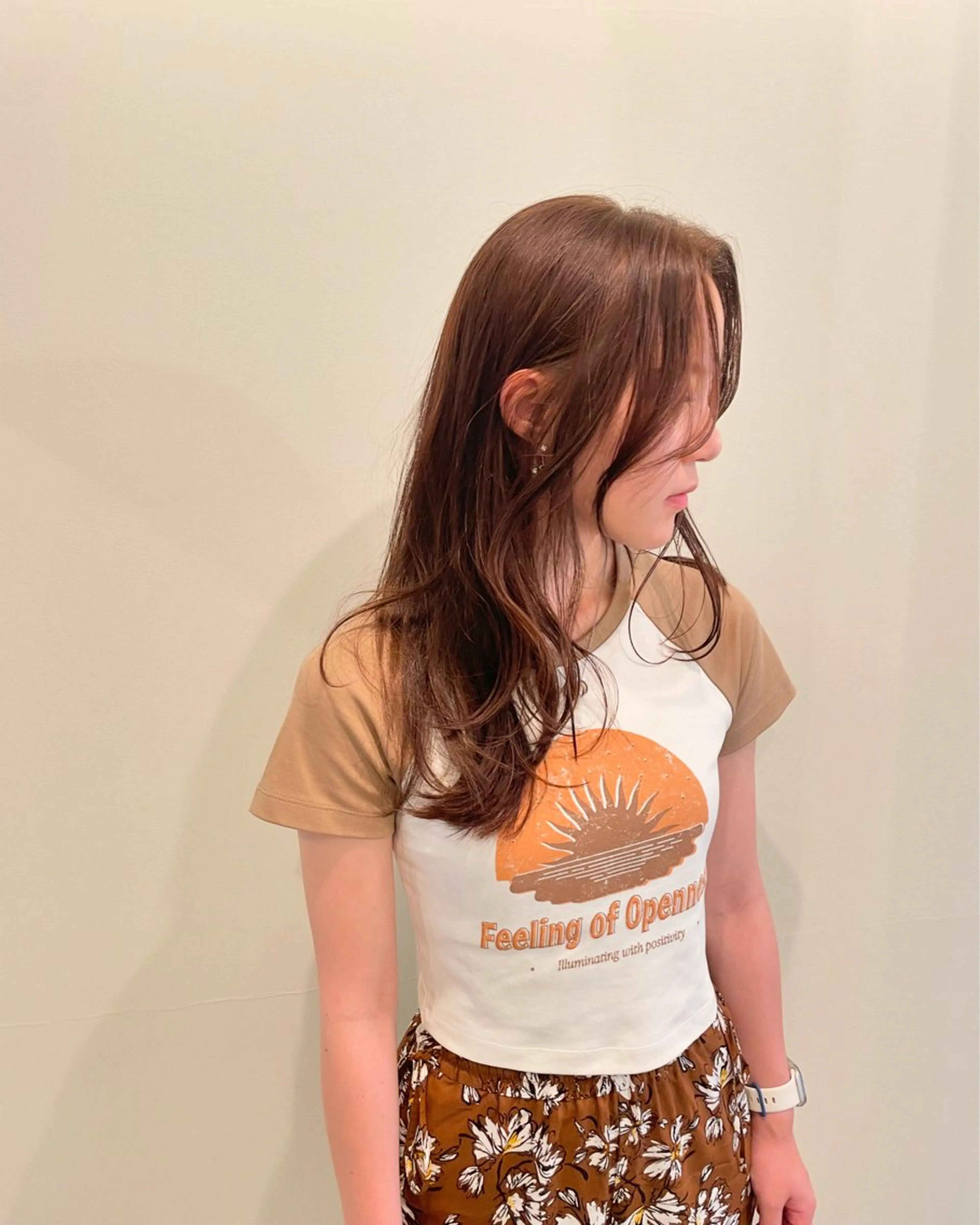 ミディアム カラー ベージュカラー ブラウンカラー ミルクティーベージュ レイヤーカット ニュアンスカラー🫧 加納のヘアスタイル