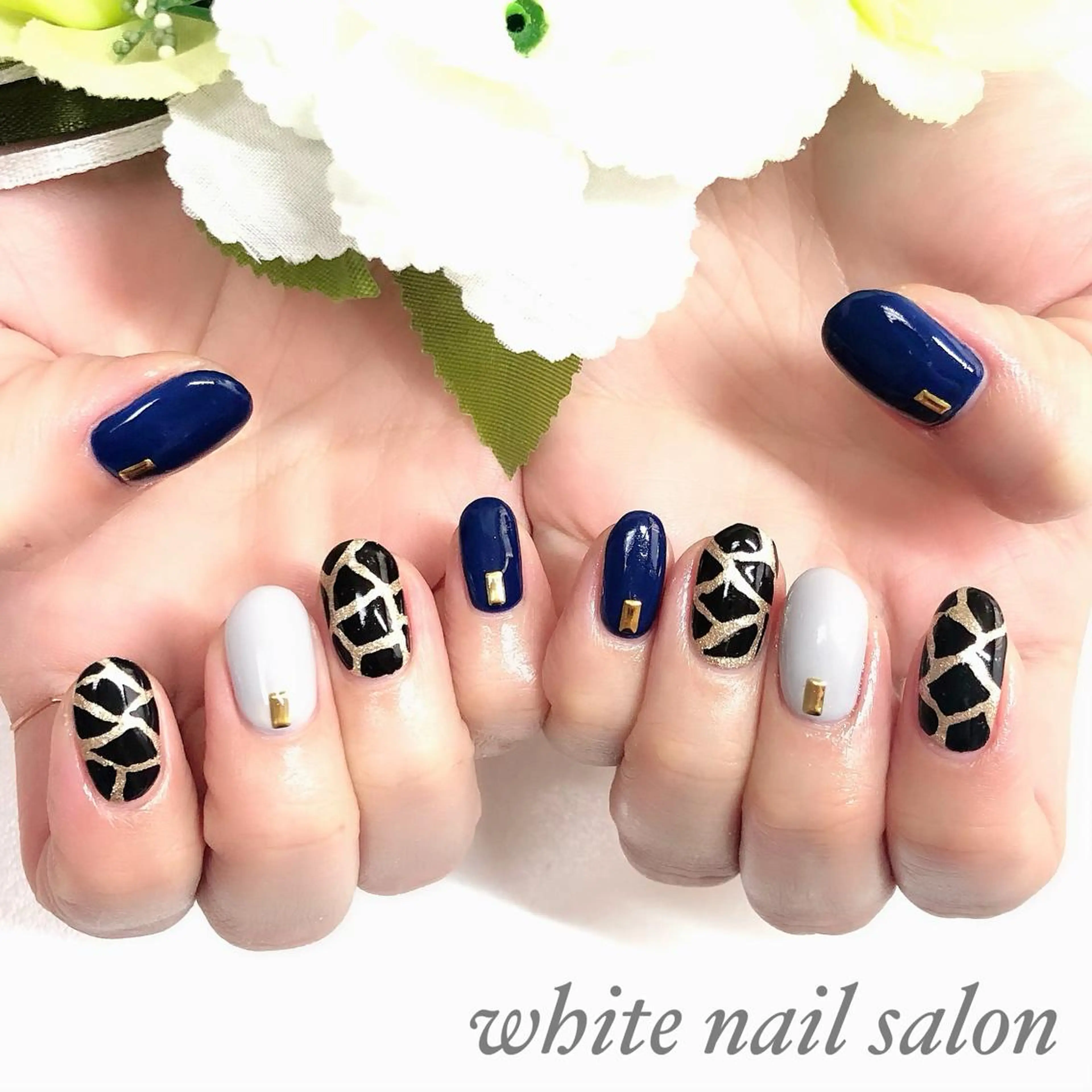 ネイル フットネイル ジェルネイル ハードジェル 持ち込み オフィスネイル ハンドネイル white nail salonのネイルデザイン