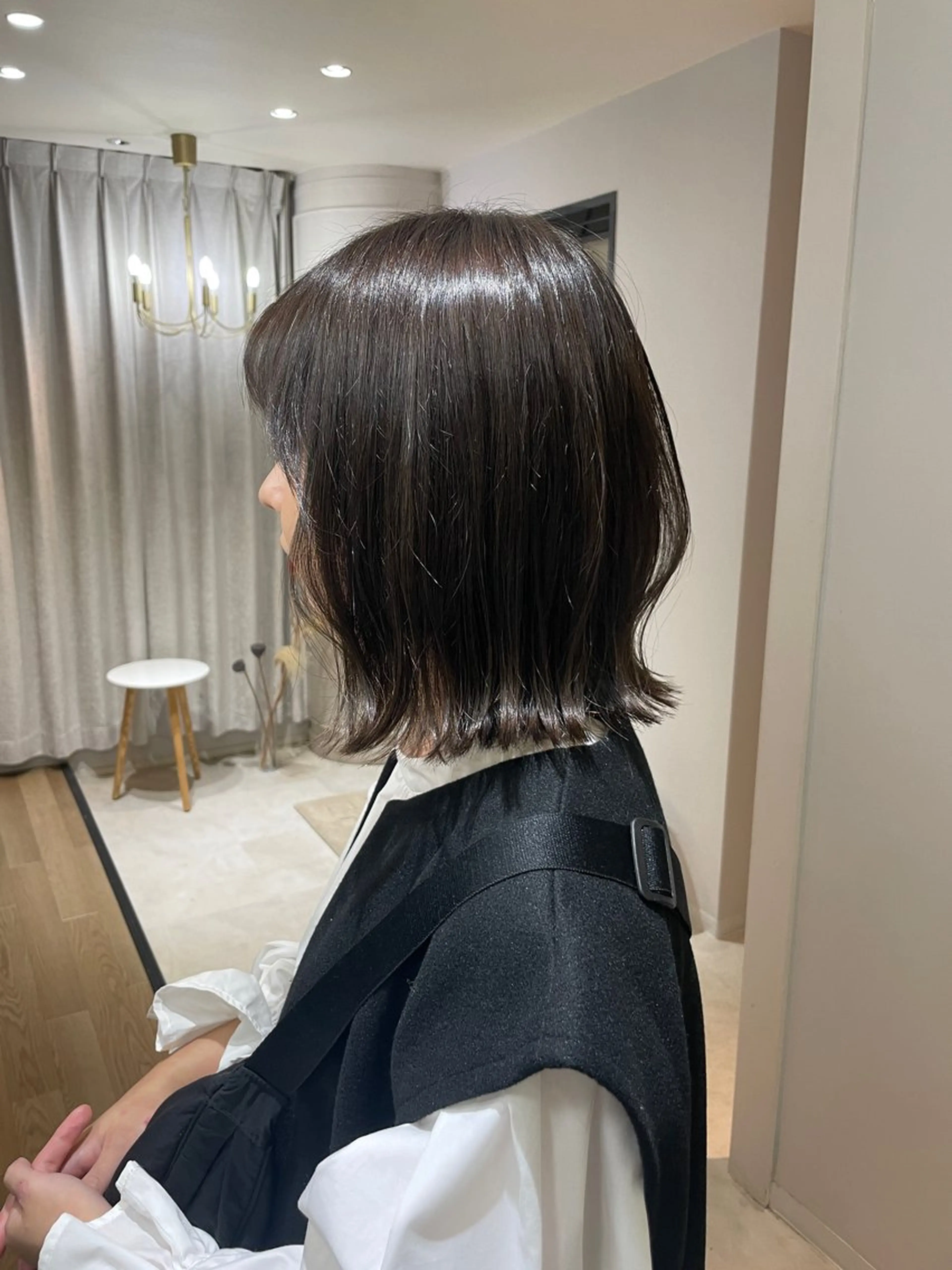 ミディアム カラー ブラウンカラー くすみブラウン ボブ 外ハネヘア カット ヘアカラー トリートメント HARUKA韓国ヘア /Luana梅田のヘアスタイル