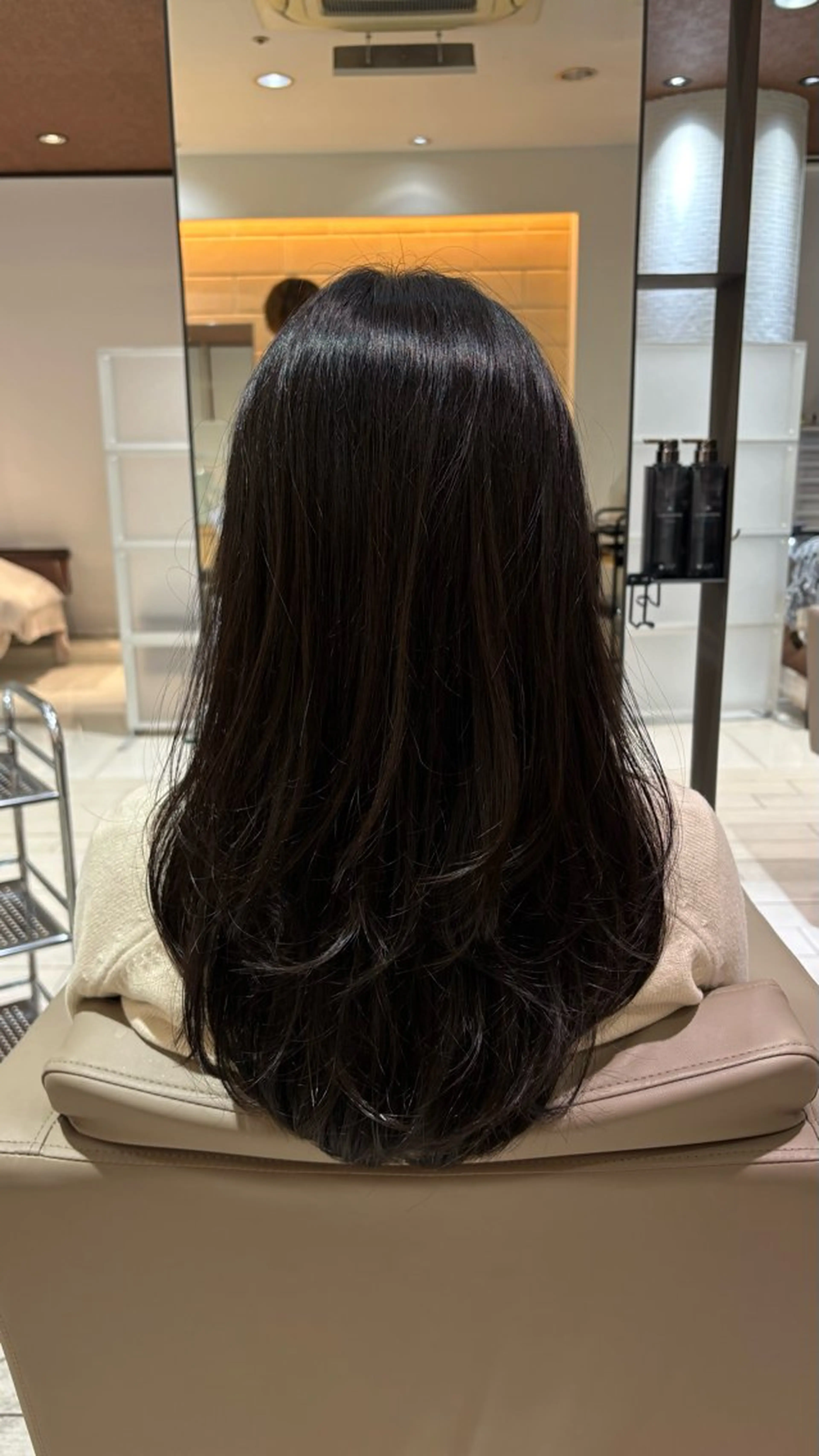 ロング レイヤーカット 土田 アキナのヘアスタイル