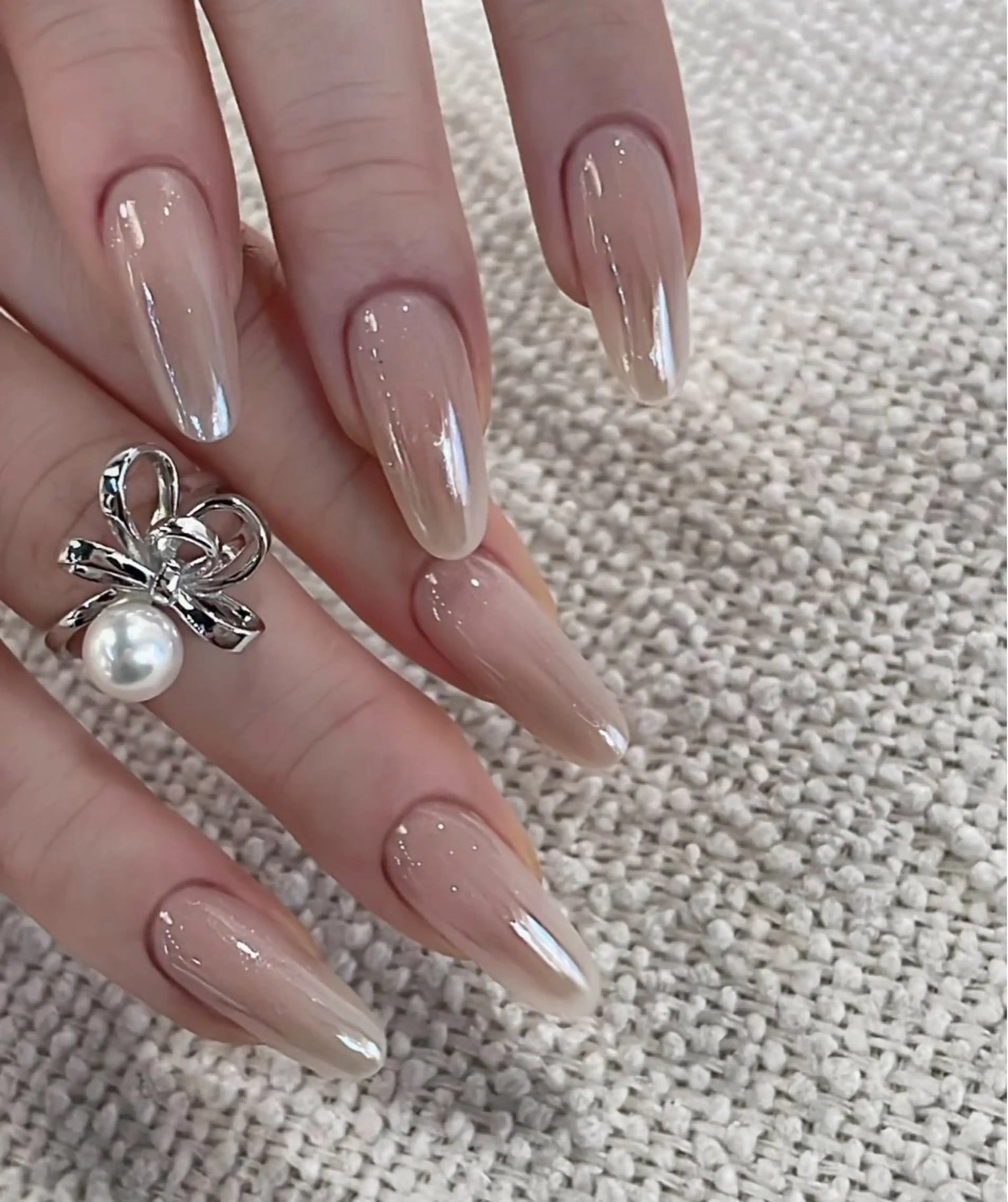 ネイル ミラーネイル ハンドネイル Lynn_ Nailのネイルデザイン