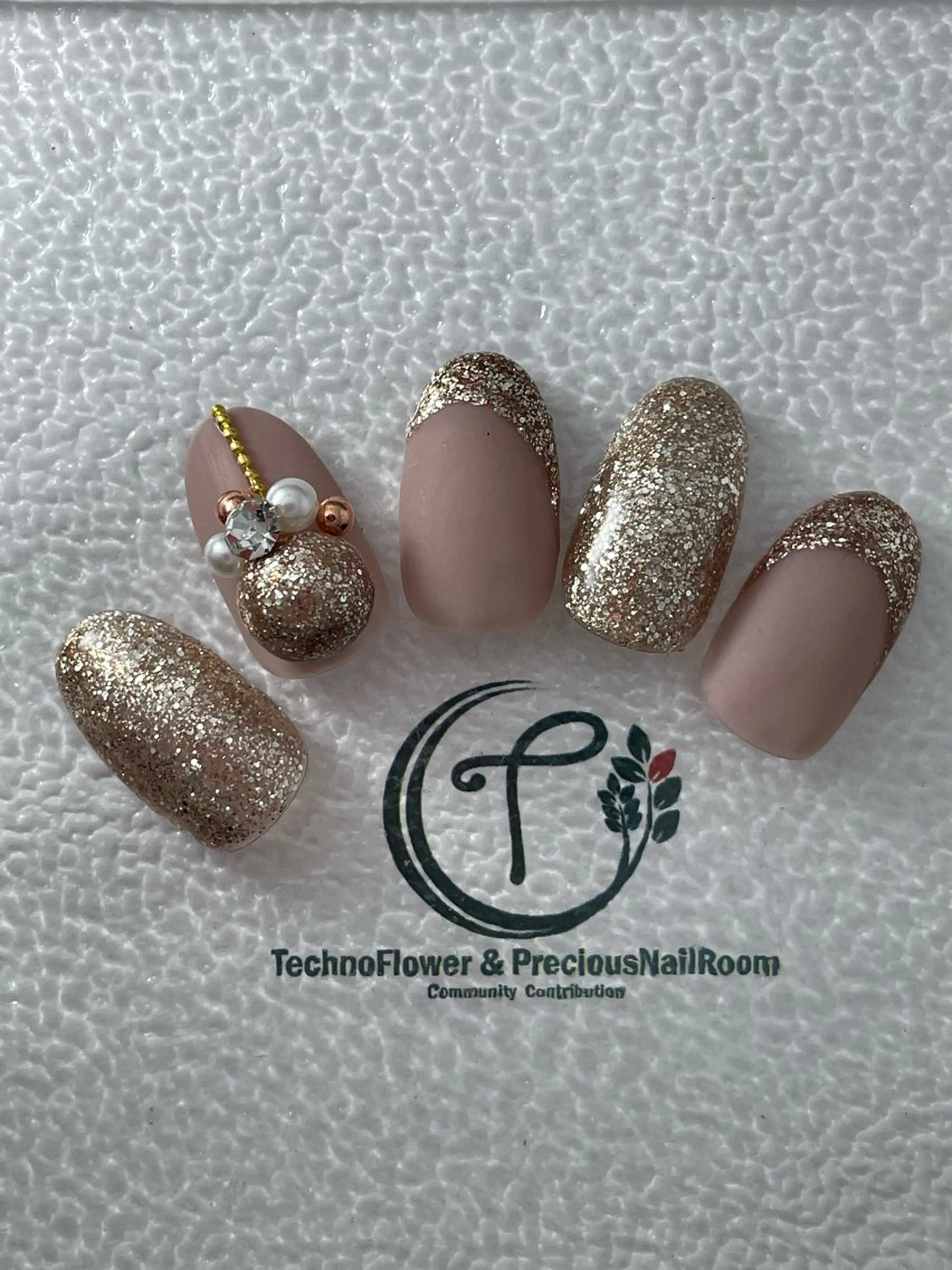 ネイル フラワーネイル precious nail room所属・precious nail  roomのネイルデザイン