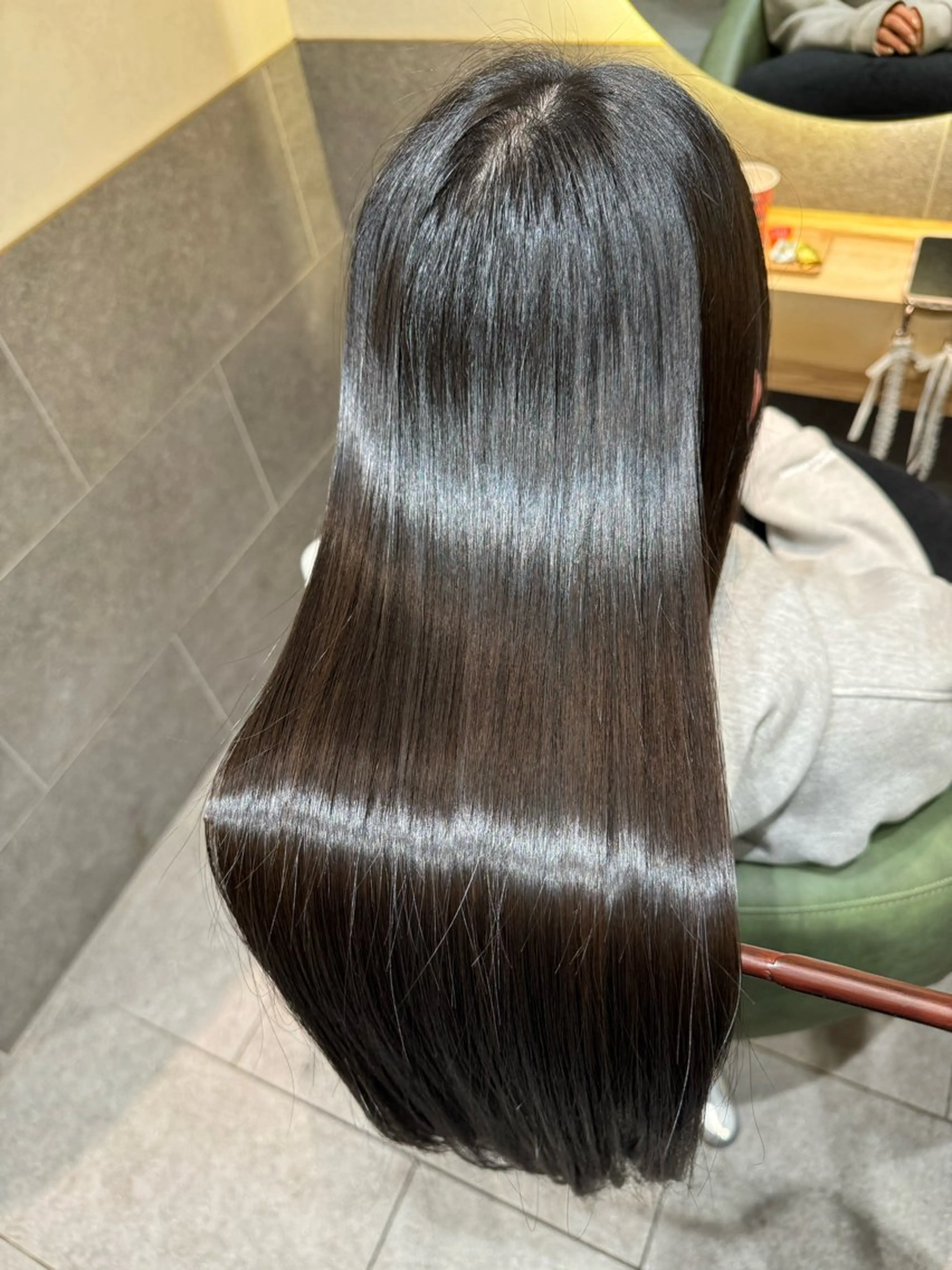 ロング 髪質改善 縮毛矯正 カット 縮毛矯正 biscohair 髪にドラマを。のヘアスタイル