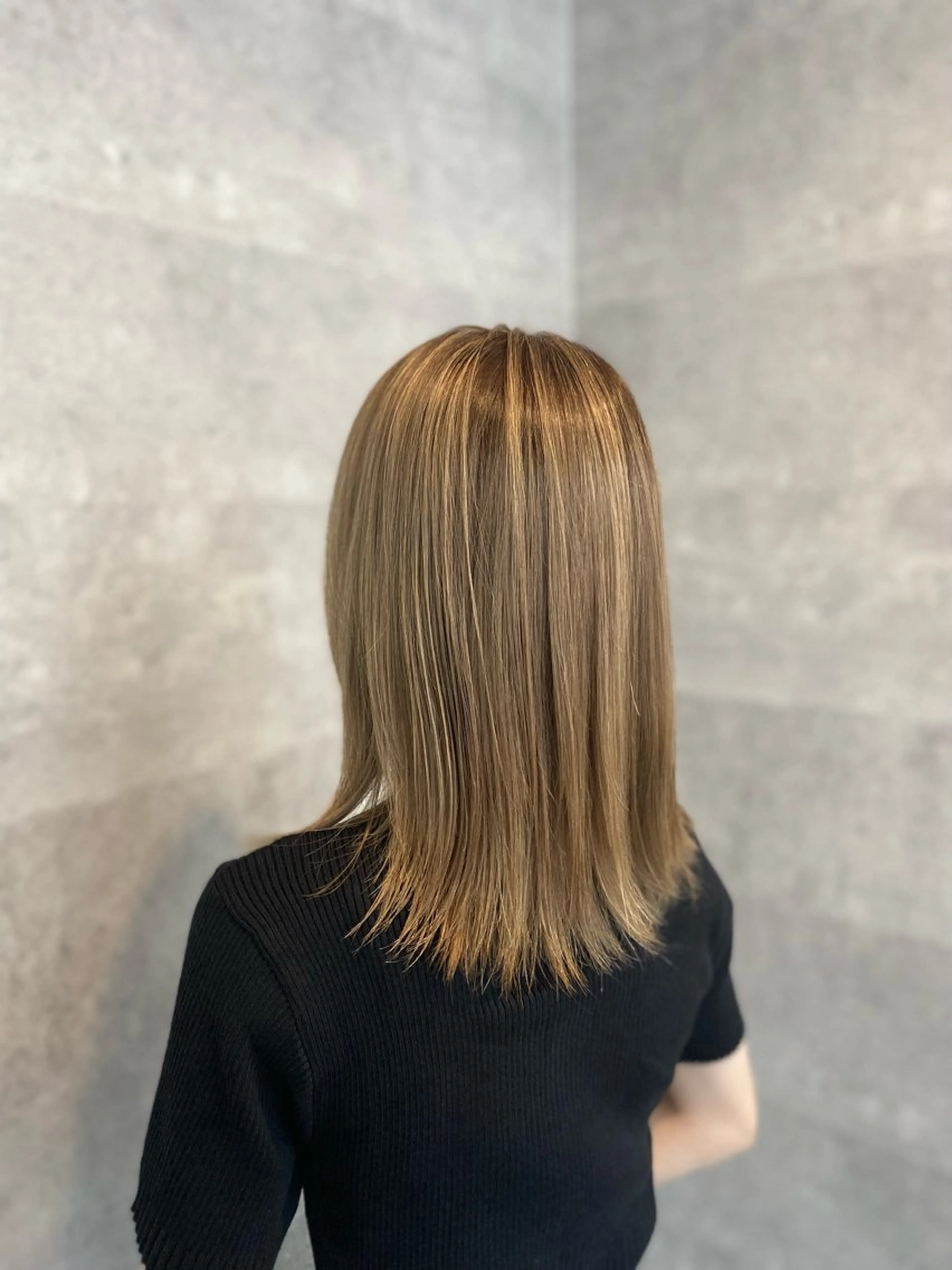 ミディアム ハイライト ヘアカラー トリートメント _WHITE 高槻店 平野湧人　/髪質改善のヘアスタイル