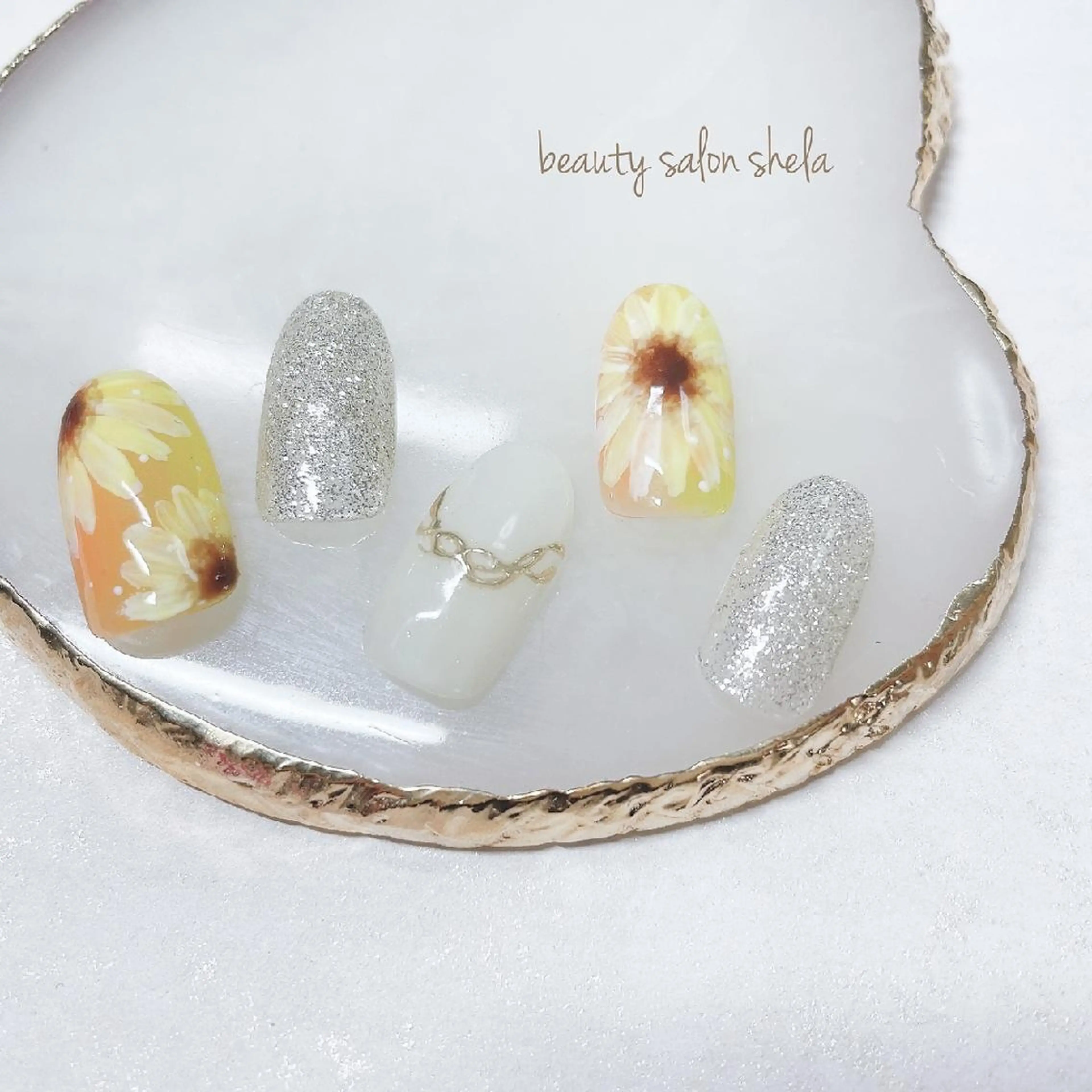 ネイル ビューティーサロン シェーラのマツエク・マツパデザイン