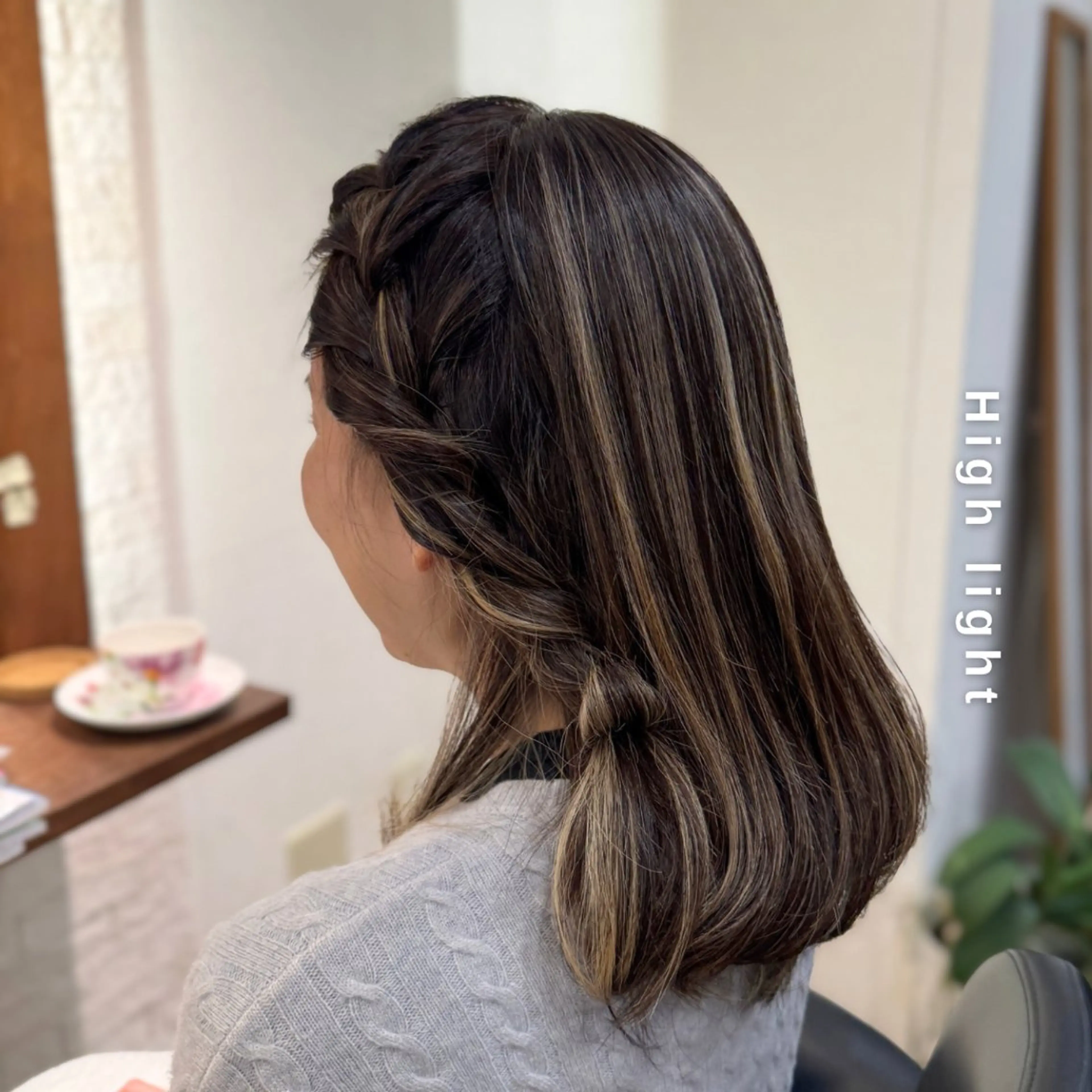 ロング カラー ハイライトカラー 顔周りカット ハイライト ヘアカラー トリートメント ヘアセット Hair&Make newer所属・しんのすけ /モデルさん募集中のヘアスタイル