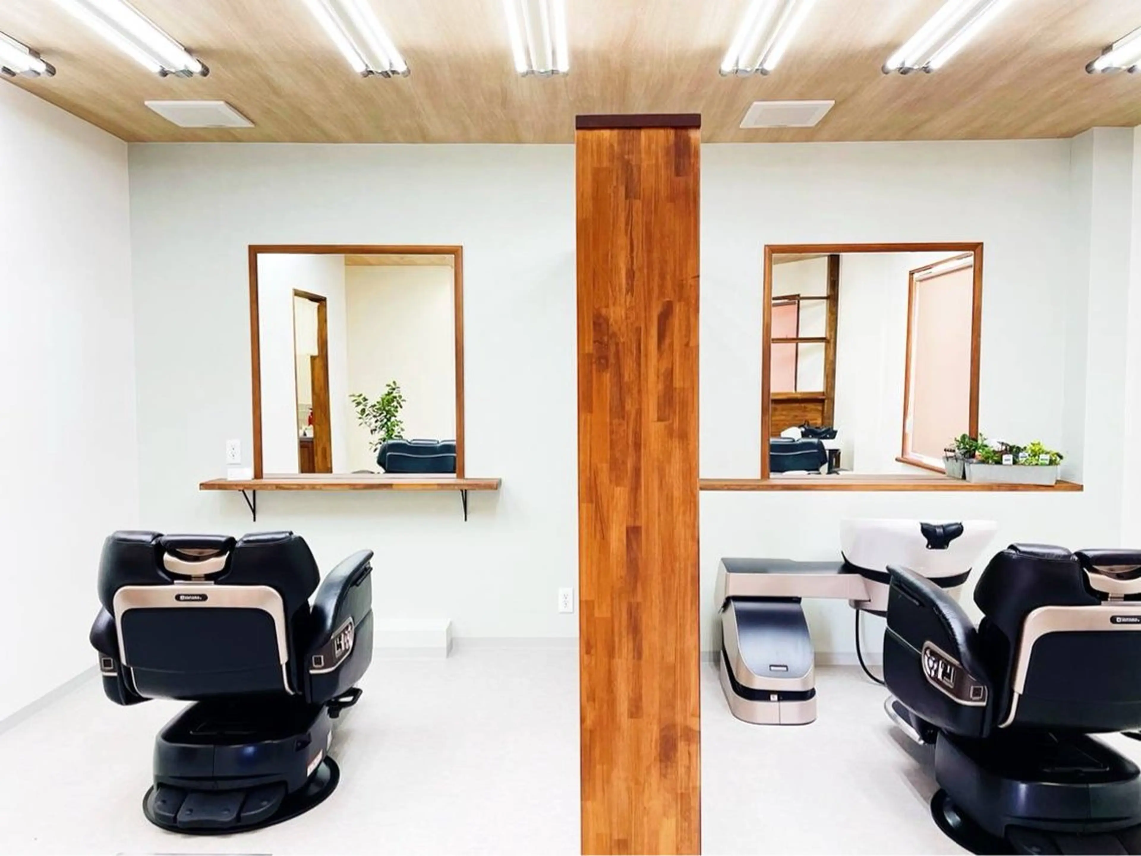 カットインアルファα所属・日野 慎鷹のヘアスタイル