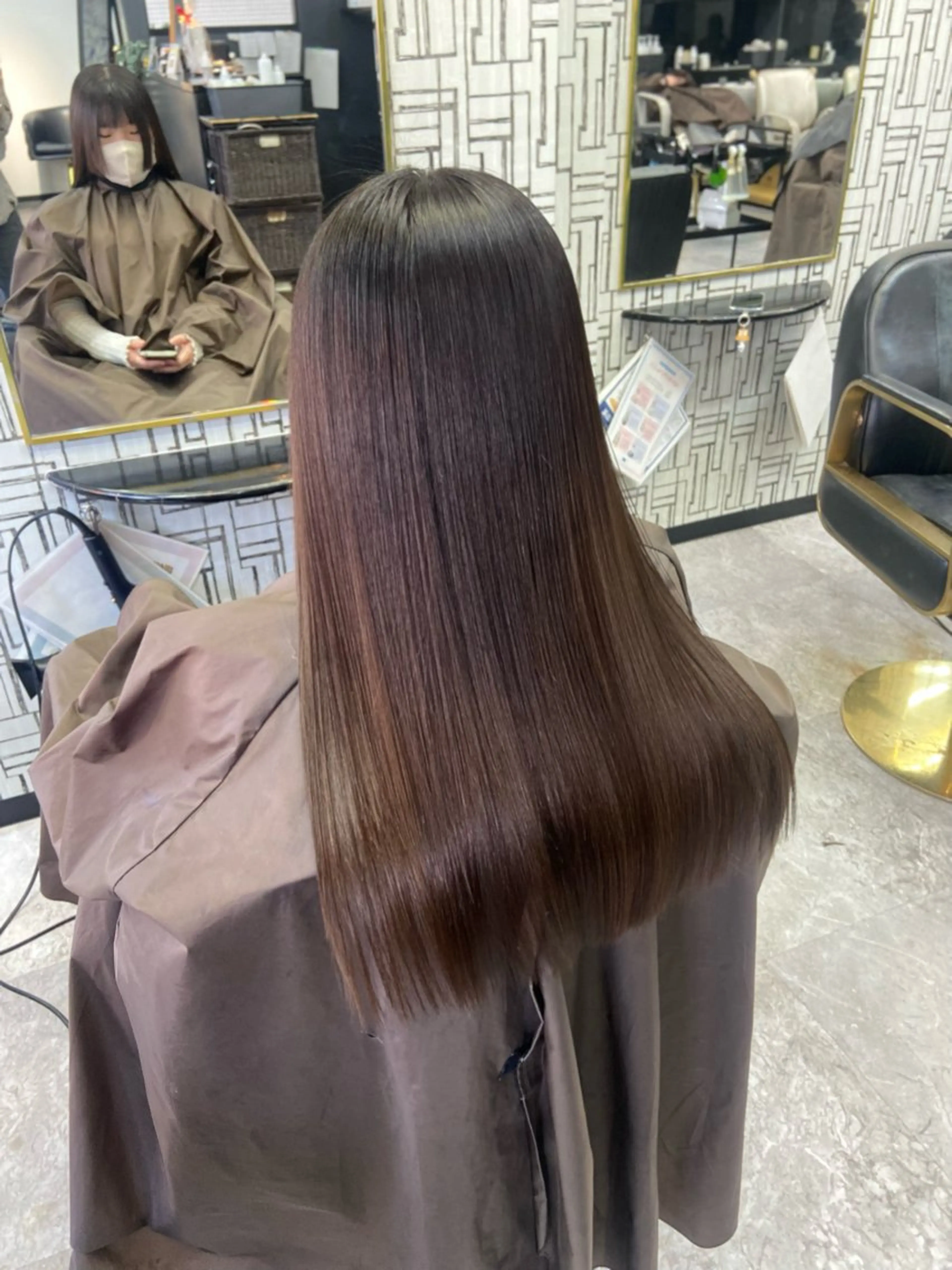 ロング 瀧下 唯のヘアスタイル