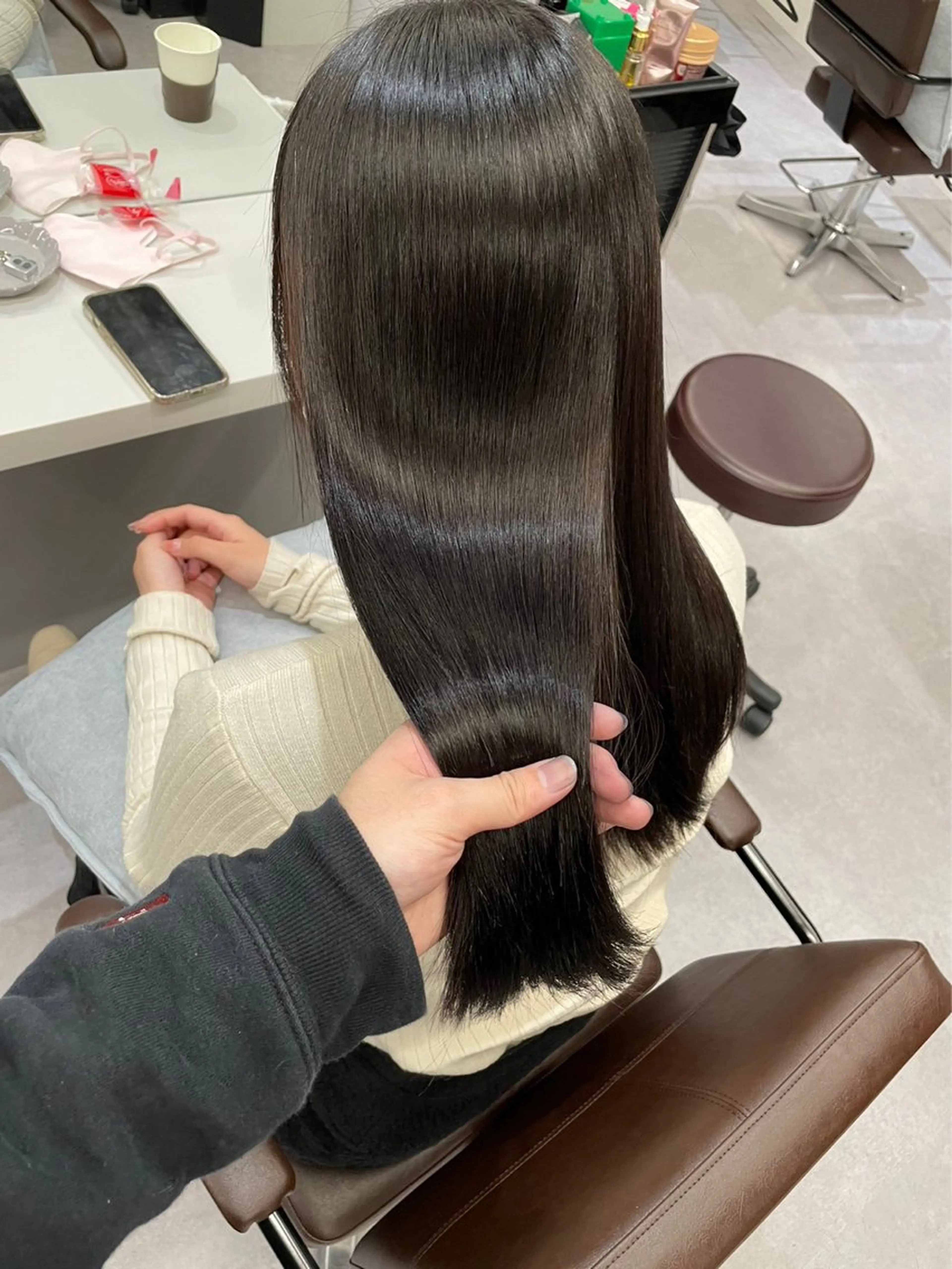 ロング 酸性縮毛矯正 Coreすずのヘアスタイル