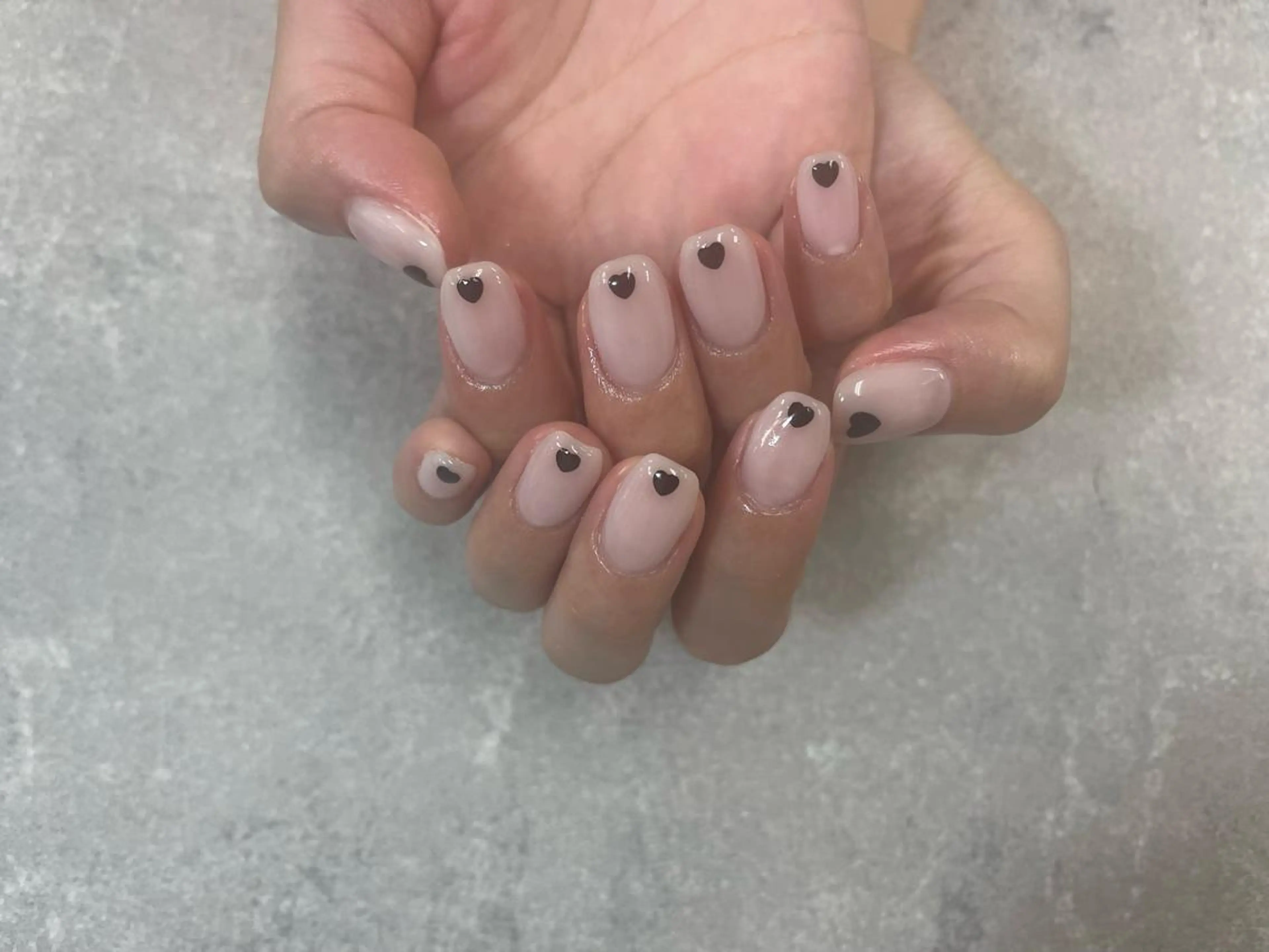 ネイル ハート ホログラムネイル 韓国ネイル ワンカラーネイル スクエアネイル ハンドネイル foglia❁﻿. ⌇﻿imamuraのネイルデザイン