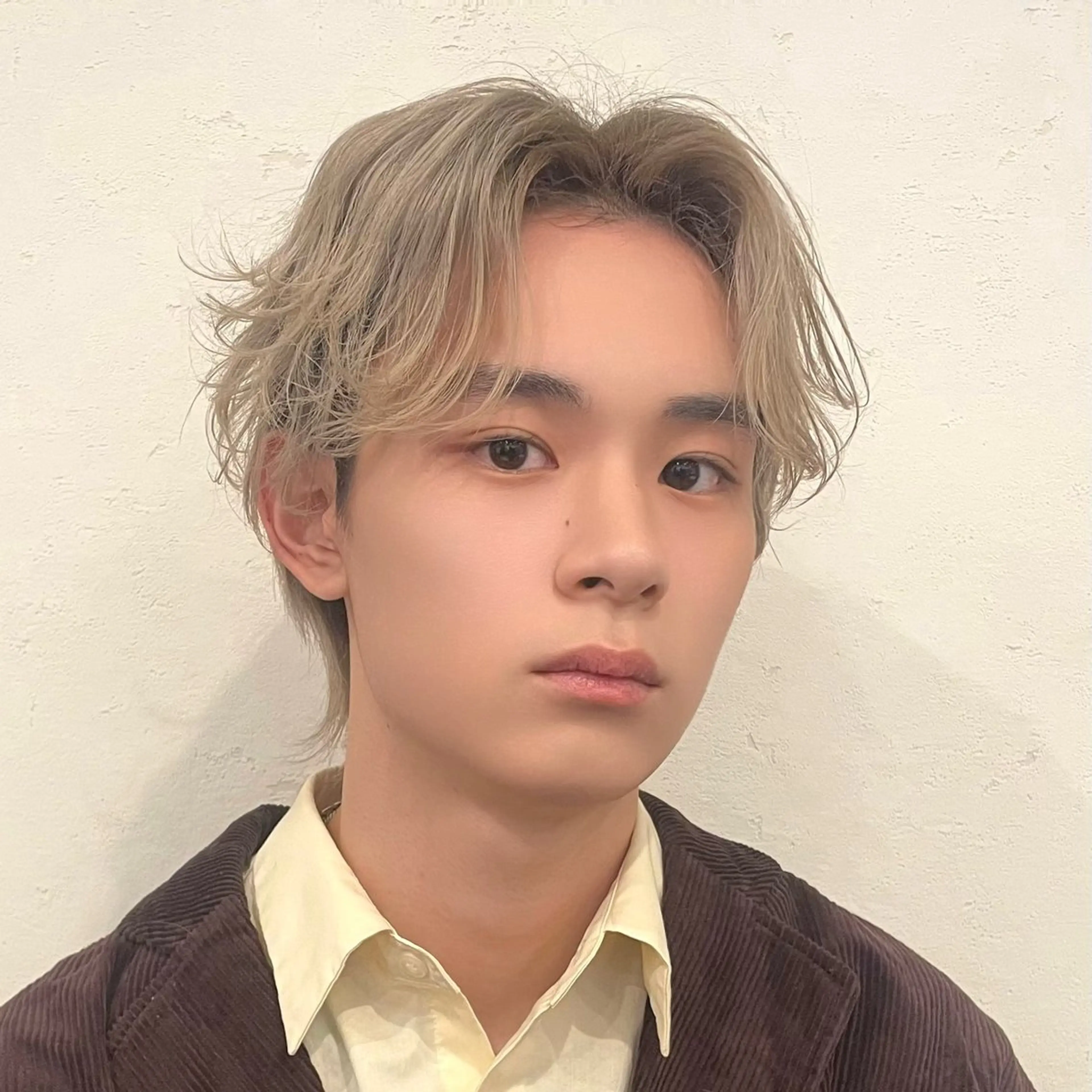 メンズ 夏向/ハイトーン /パーマのヘアスタイル