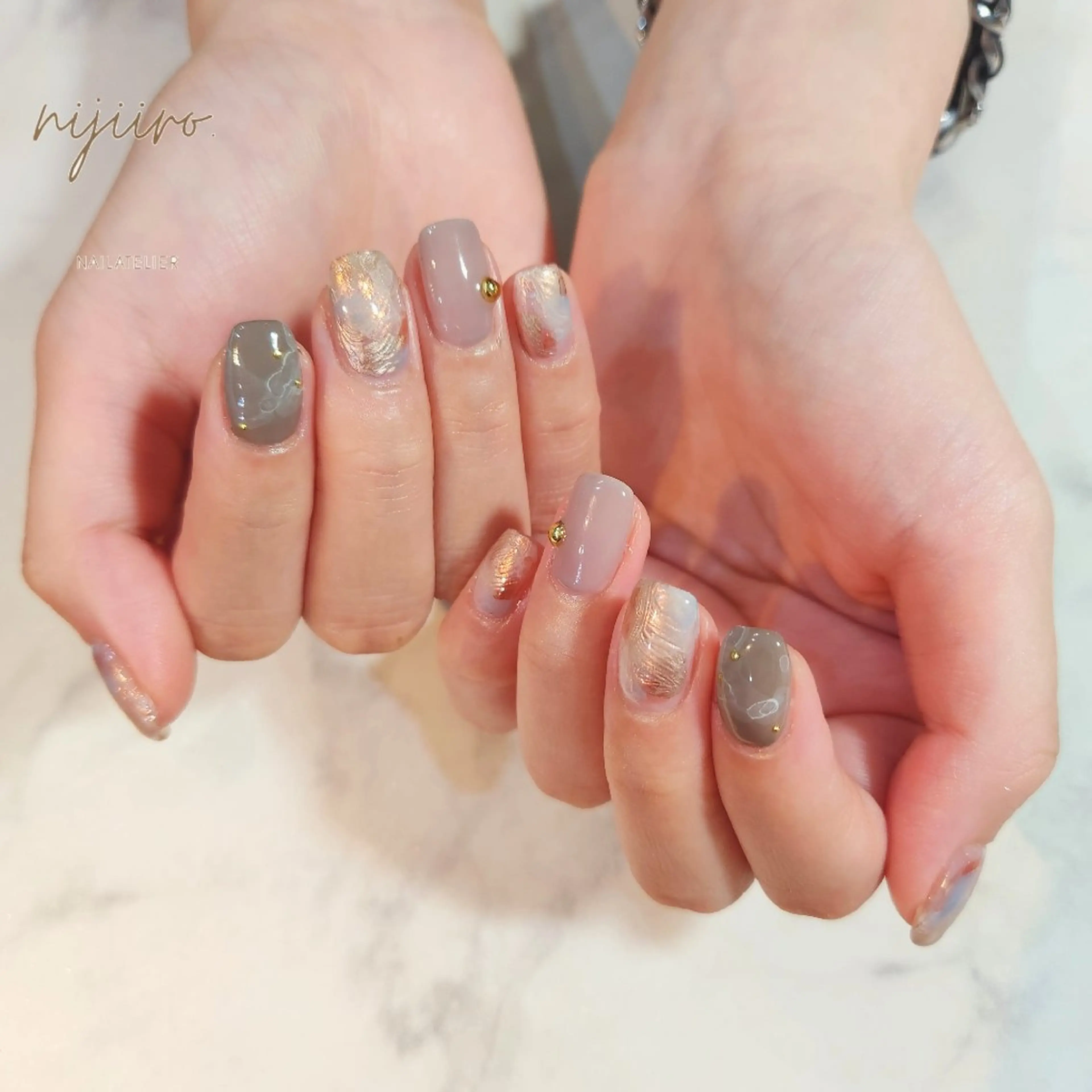 ネイル ハンドネイル nailatelier nijiiro.所属・nijiiro🌈 サトウのネイルデザイン