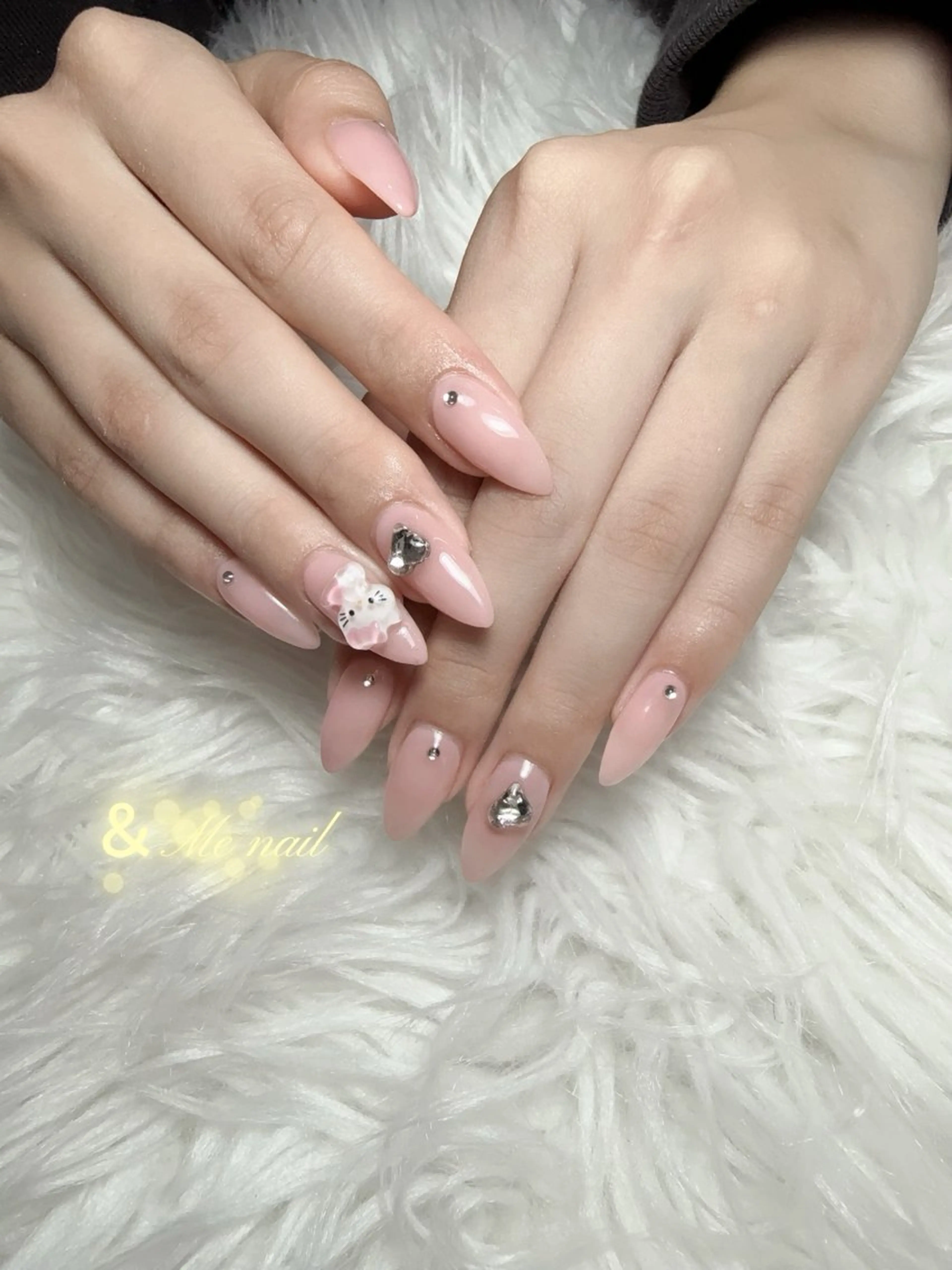 ネイル ハンドネイル &ME タカのネイルデザイン