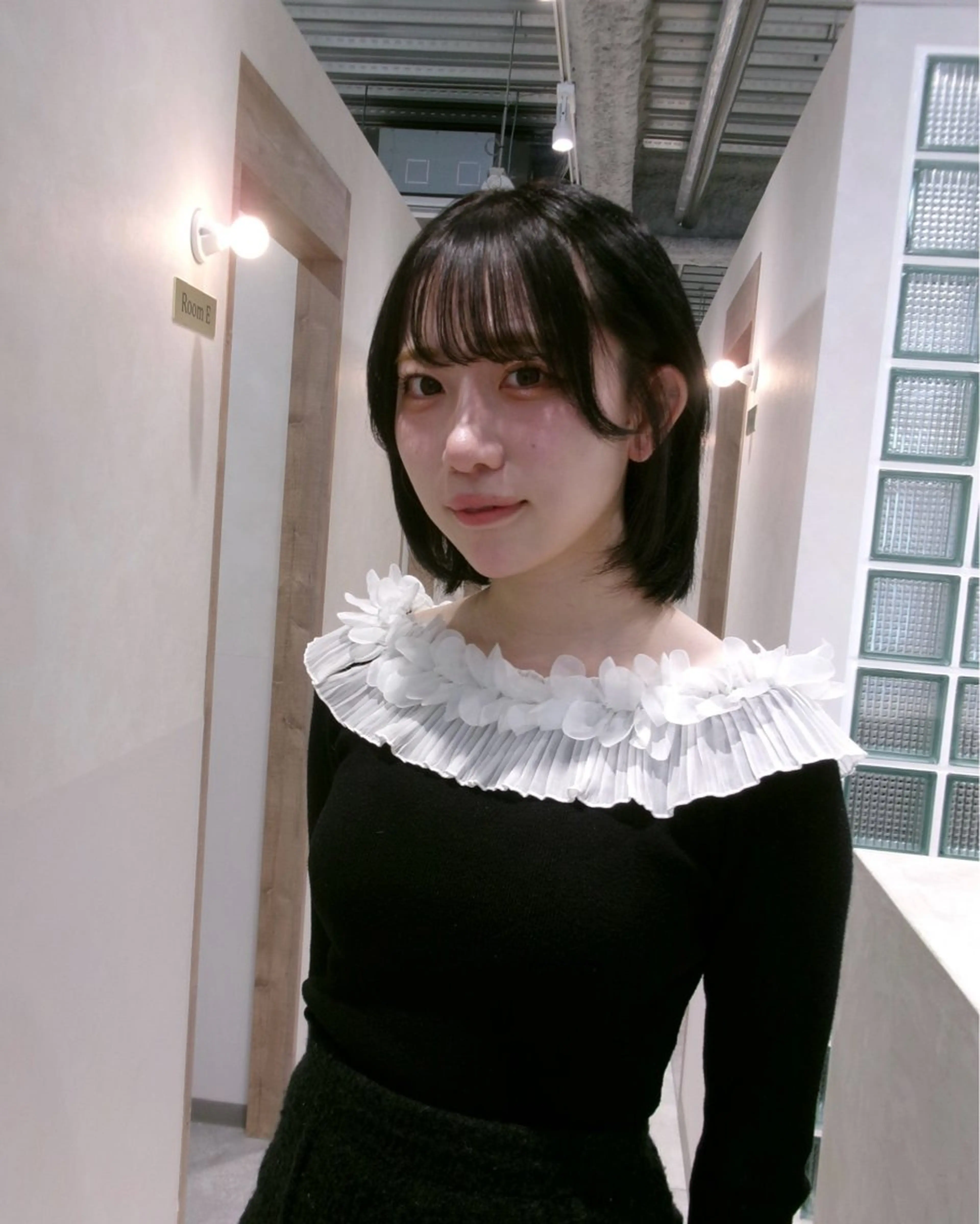 ショート カラー 黒髪 ボブ カット ヘアカラー トリートメント 鈴木/ミルクティー/ ブリーチ/ボブ/のヘアスタイル