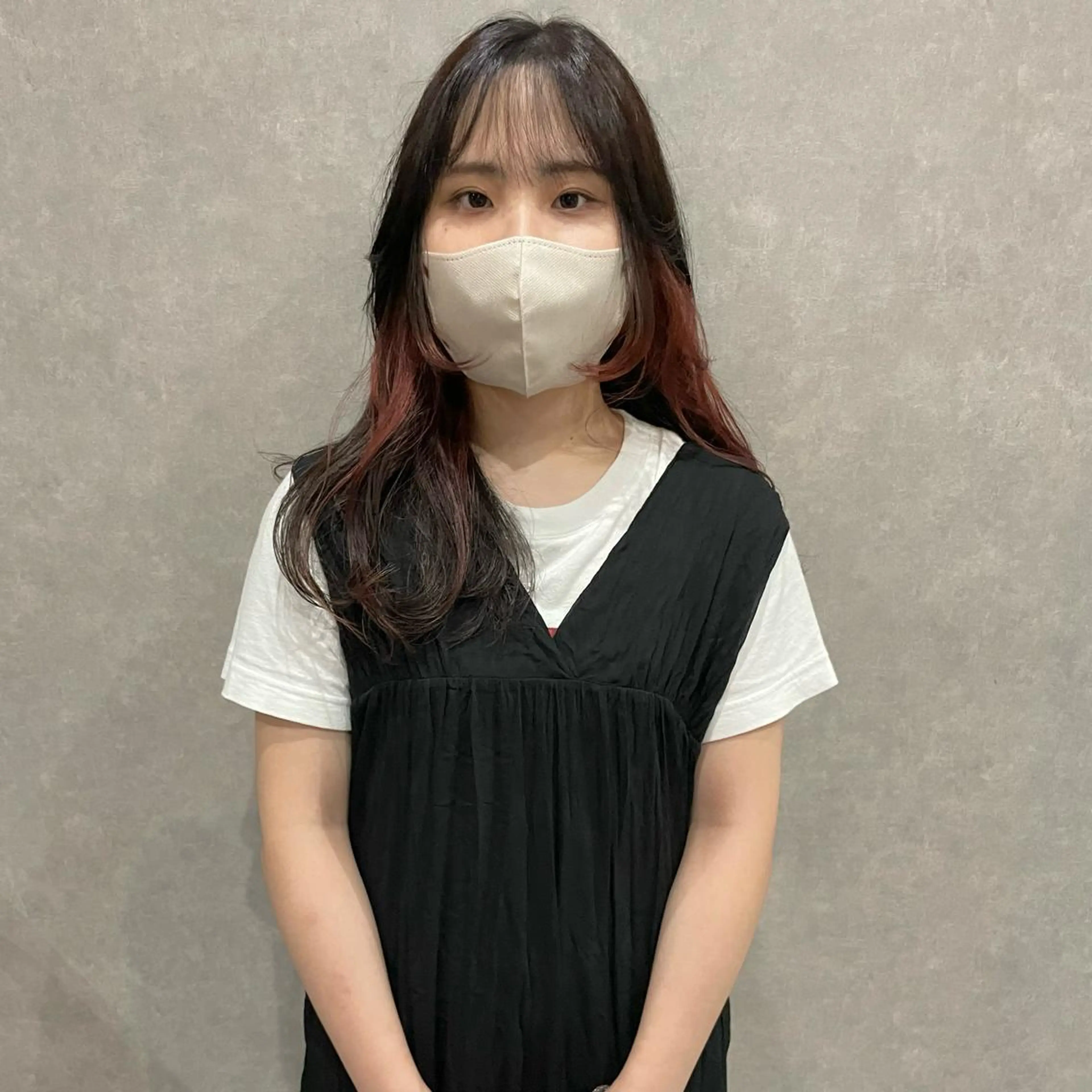 セミロング カラー はちすか るかのヘアスタイル