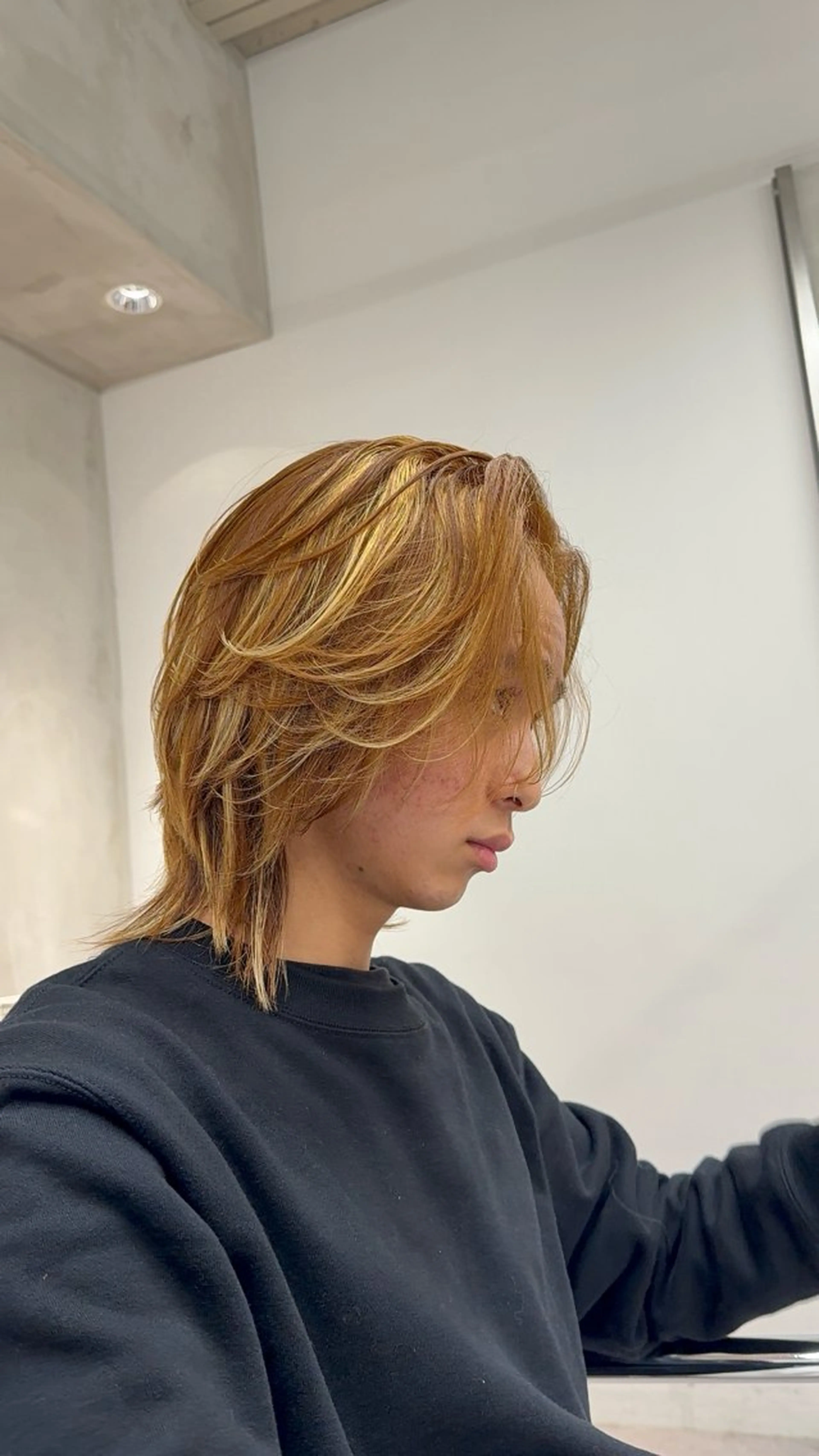 ミディアム カラー メンズ ミディアムパーマ メンズブリーチ フェードカット メンズハイライト メンズメッシュ ヘアカラー トリートメント MEN’S SALON HAVANA所属・渋谷/海外風/パーマ /フェード/千尋のヘアスタイル
