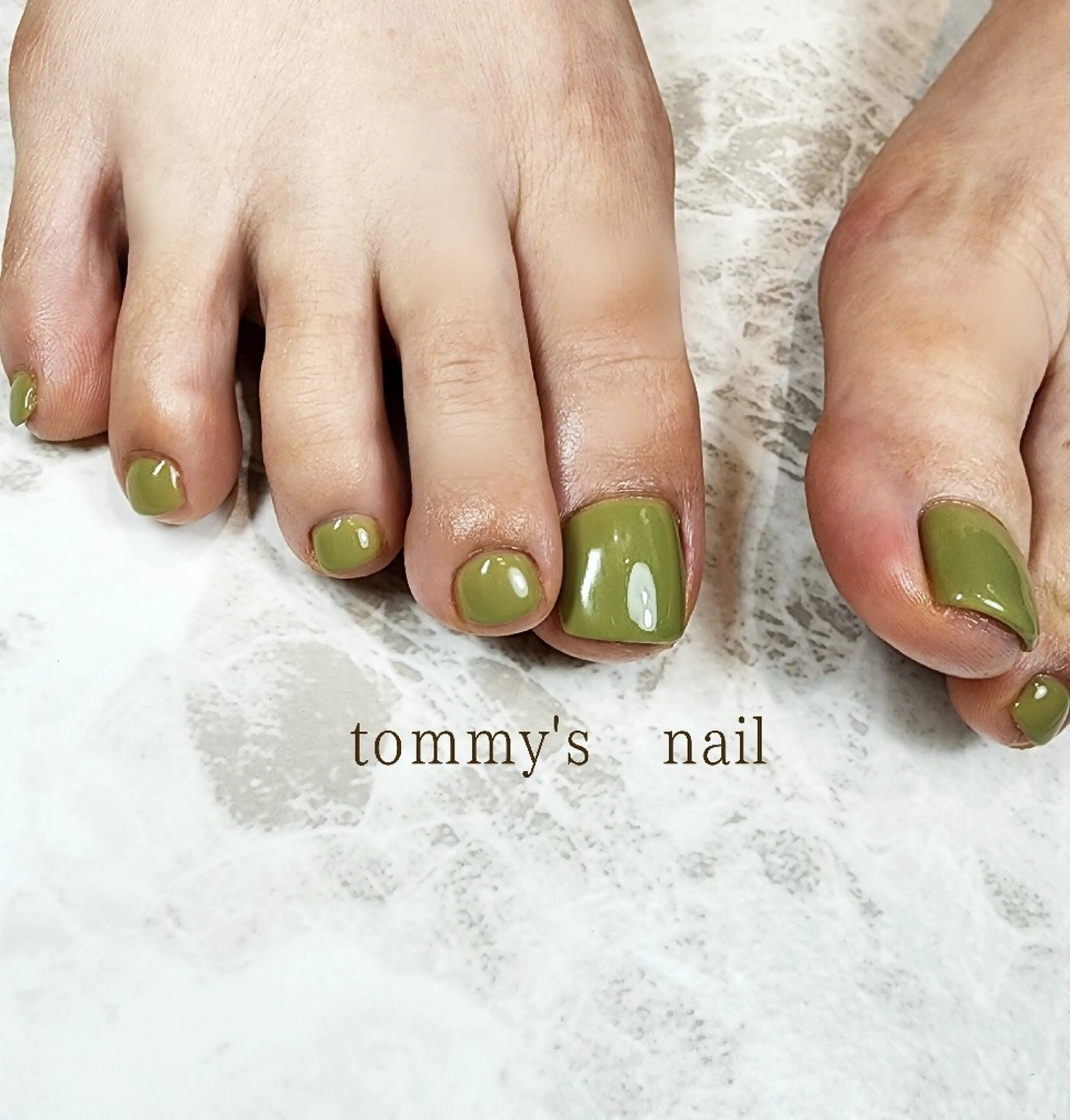 ネイル フットネイル ジェルネイル ミラーネイル ワンカラーネイル tommy's nail所属・福岡/若よもぎ蒸し 全身美容が叶うサロンのネイルデザイン