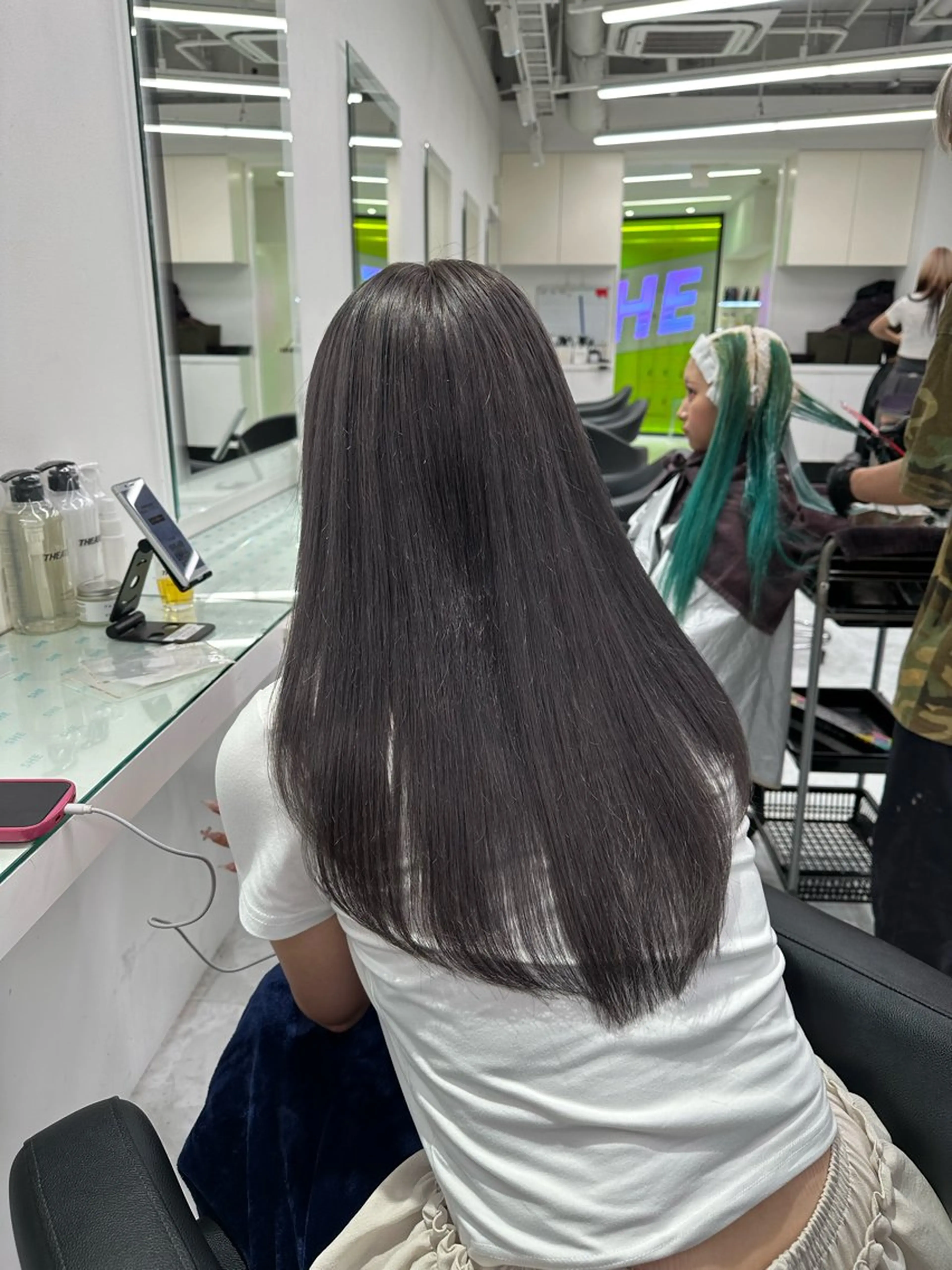 セミロング カラー ヘアカラー トリートメント ヘッドスパ ヘアセット ❄最強かわいいカラー ❄️MINA❄️のヘアスタイル