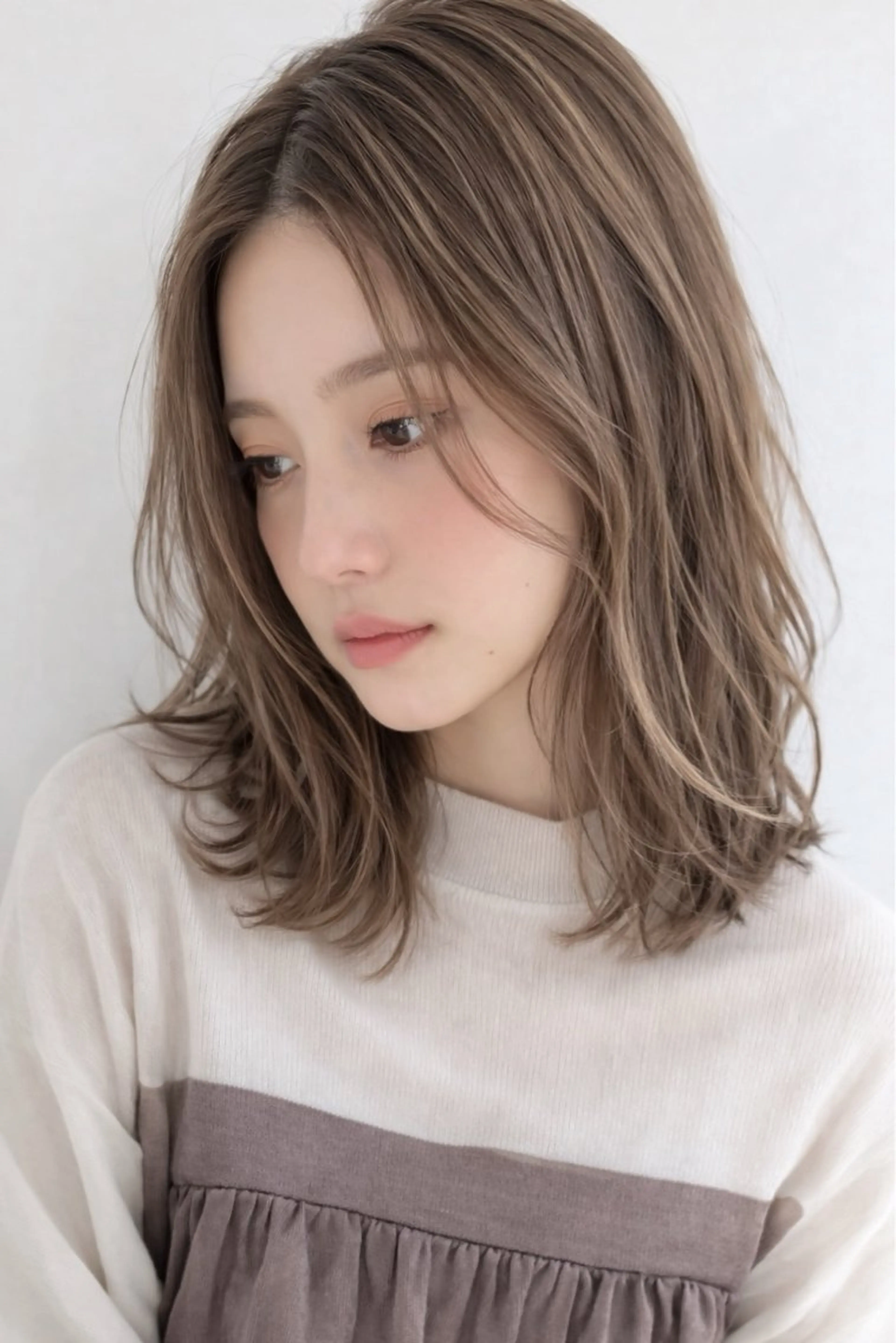 ミディアム カラー ベージュカラー ブリーチ 透明感カラー 似合わせカット カット ヘアカラー トリートメント SALOWIN(サロウィン)広島並木通り所属・田村和範/似合わせ カラー/髪質改善のヘアスタイル