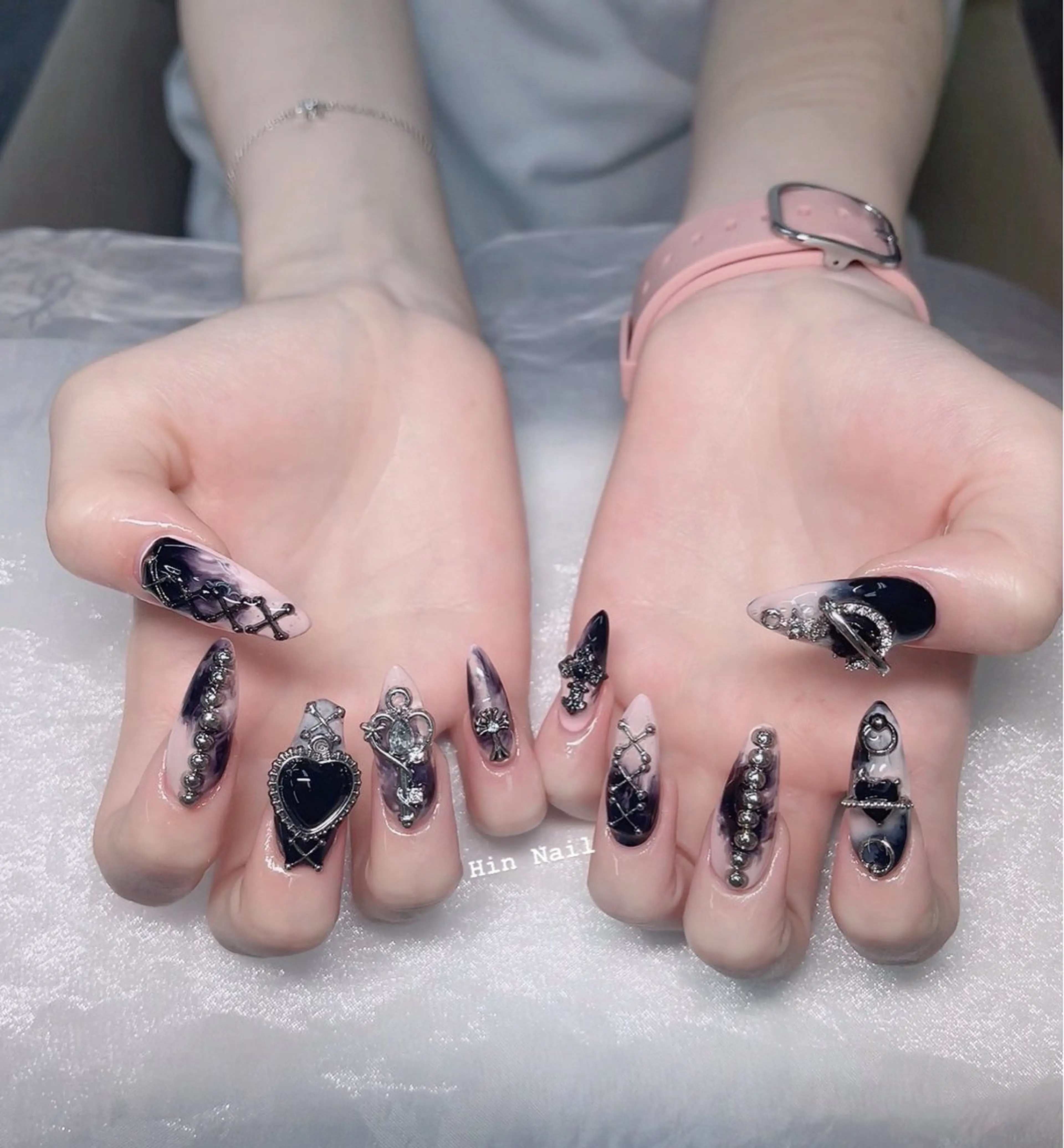 ネイル ハンドネイル Hin Nail Osaka所属・Hin Nailsのネイルデザイン