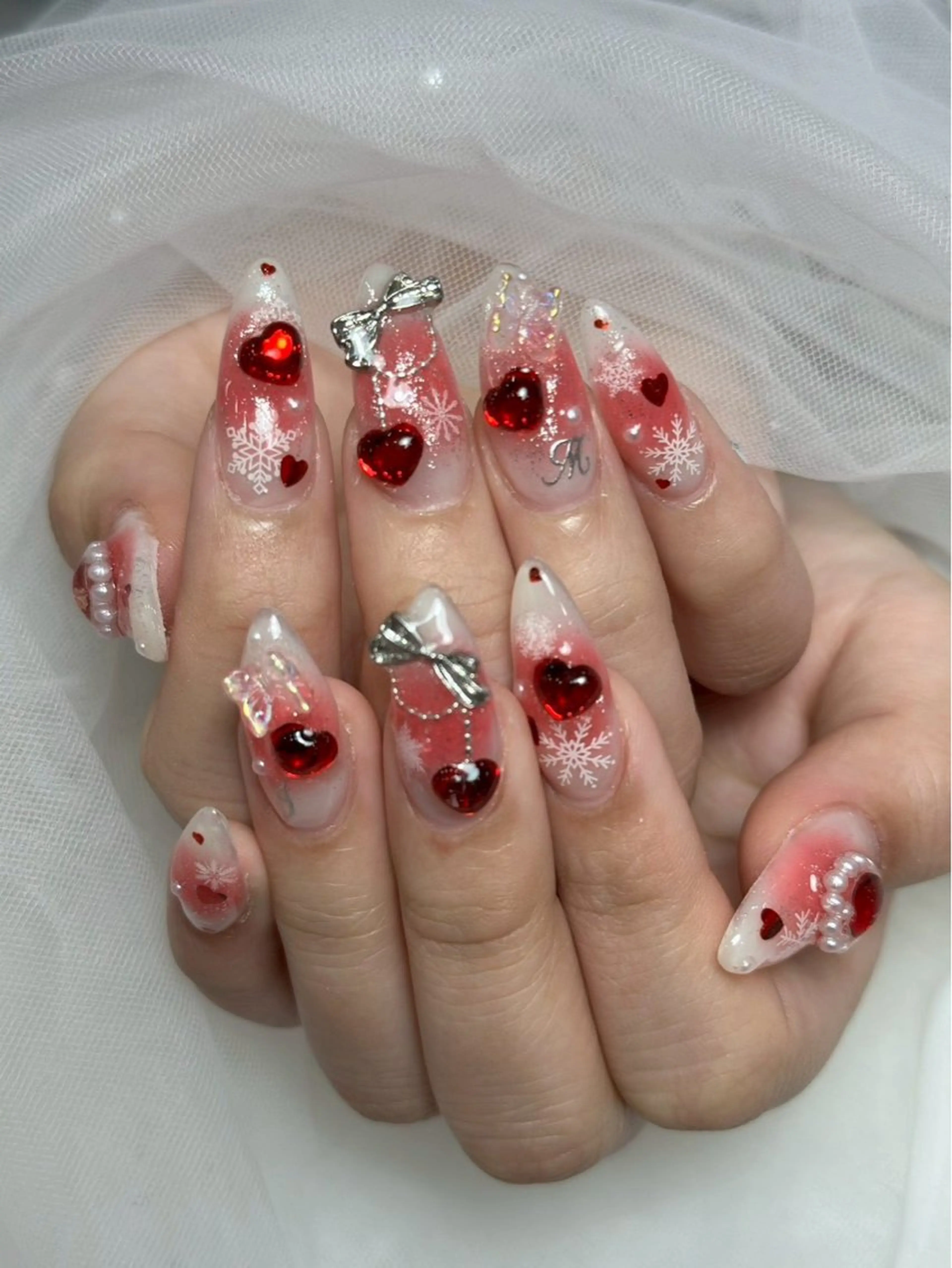 ネイル アートネイル オーロラネイル チークネイル 長さ出し フットネイル ハンドネイル フットネイル ハンドケア Noiranail_ studio川越西口のネイルデザイン