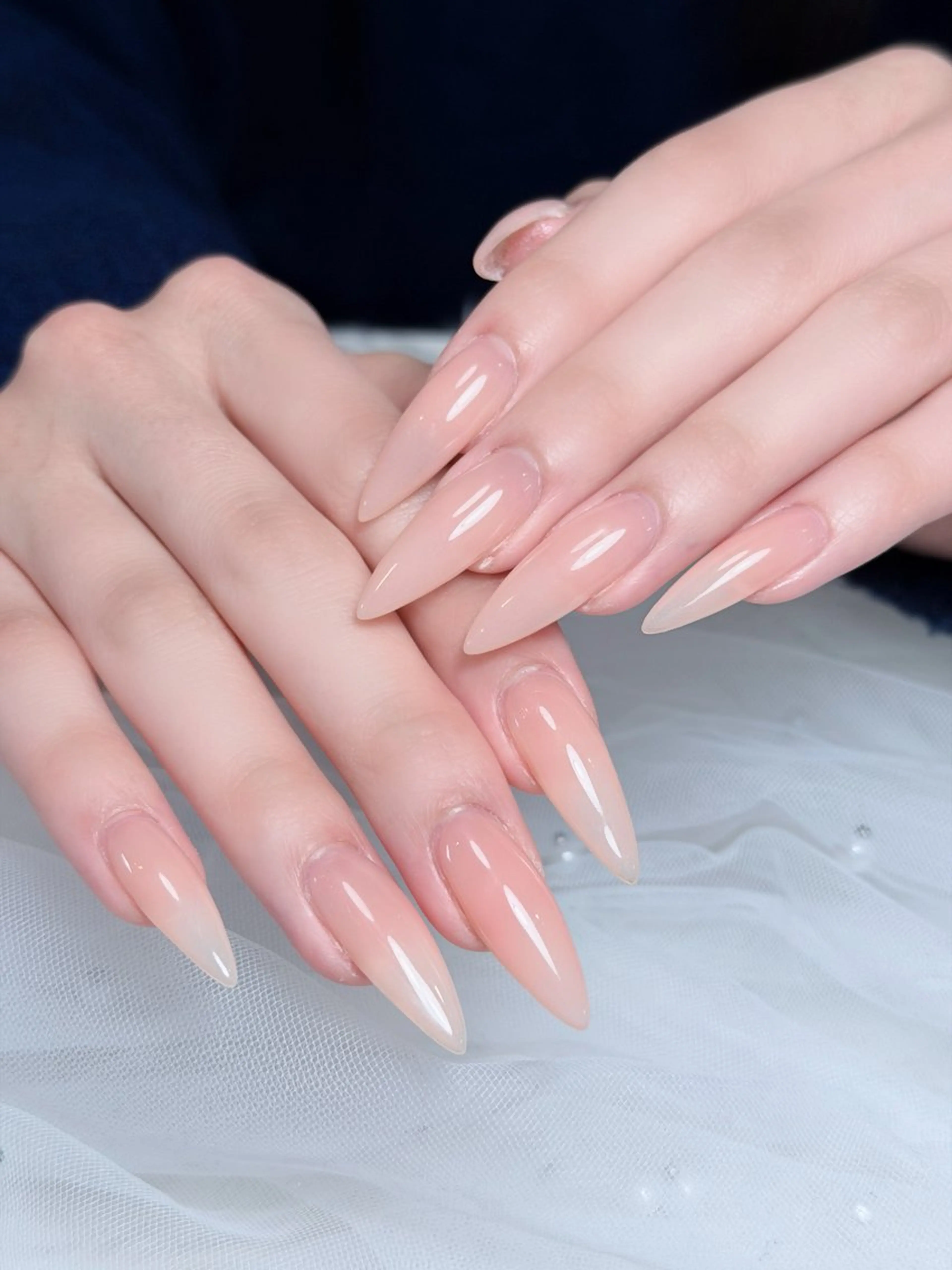 ネイル オーロラネイル ボルドー ブラウン 氷ネイル・うるうるネイル キラキラネイル ハンドネイル Julli NailStudioのネイルデザイン