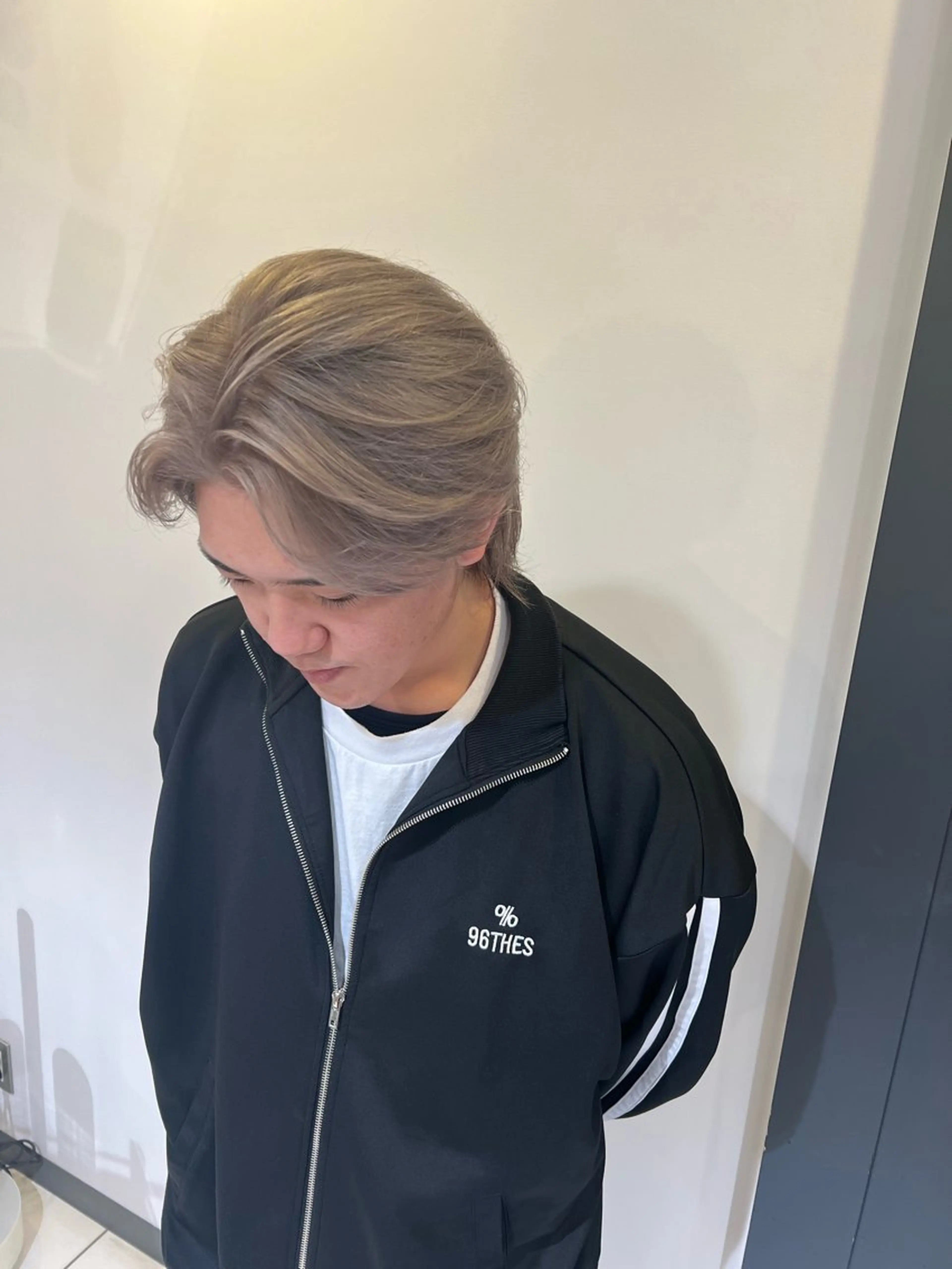 【土日、祝クーポン】メンズカット（フェード可）＋ブリーチ＋オンカラーの写真